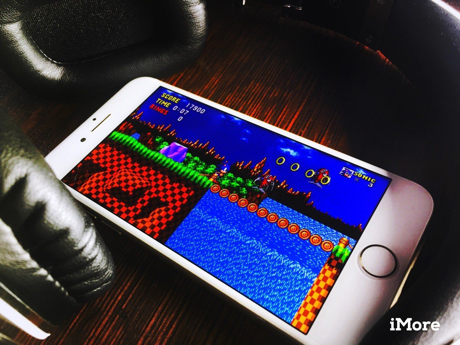 iPhone con gioco Sonic retro, 1600x1200 HD Ready, Acer Nitro