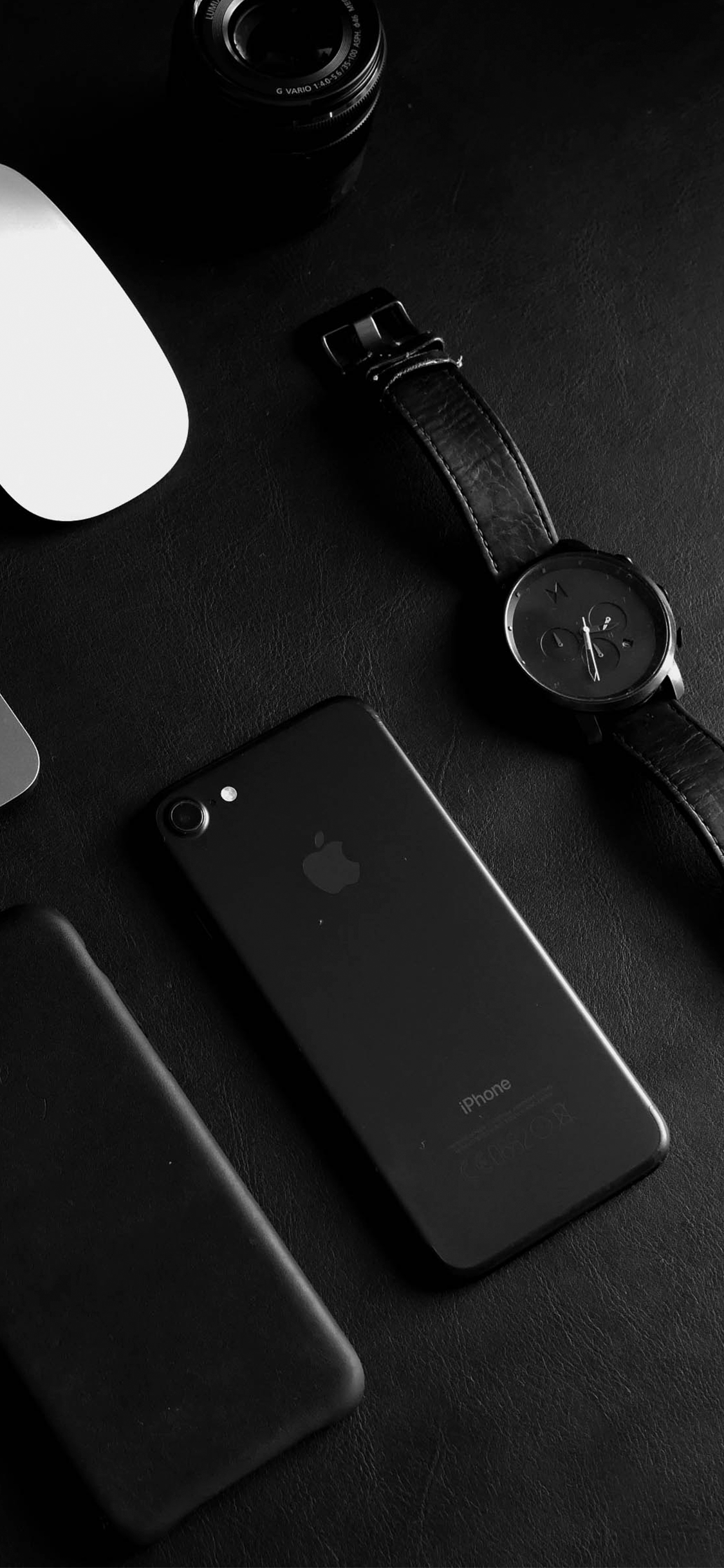 iPhone nero e orologio, 1125x2436 Full HD Verticale, iPhone Plus