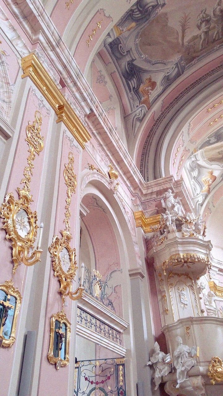 Chiesa barocca rosa e oro, 721x1280 Full HD Verticale, Smartphone