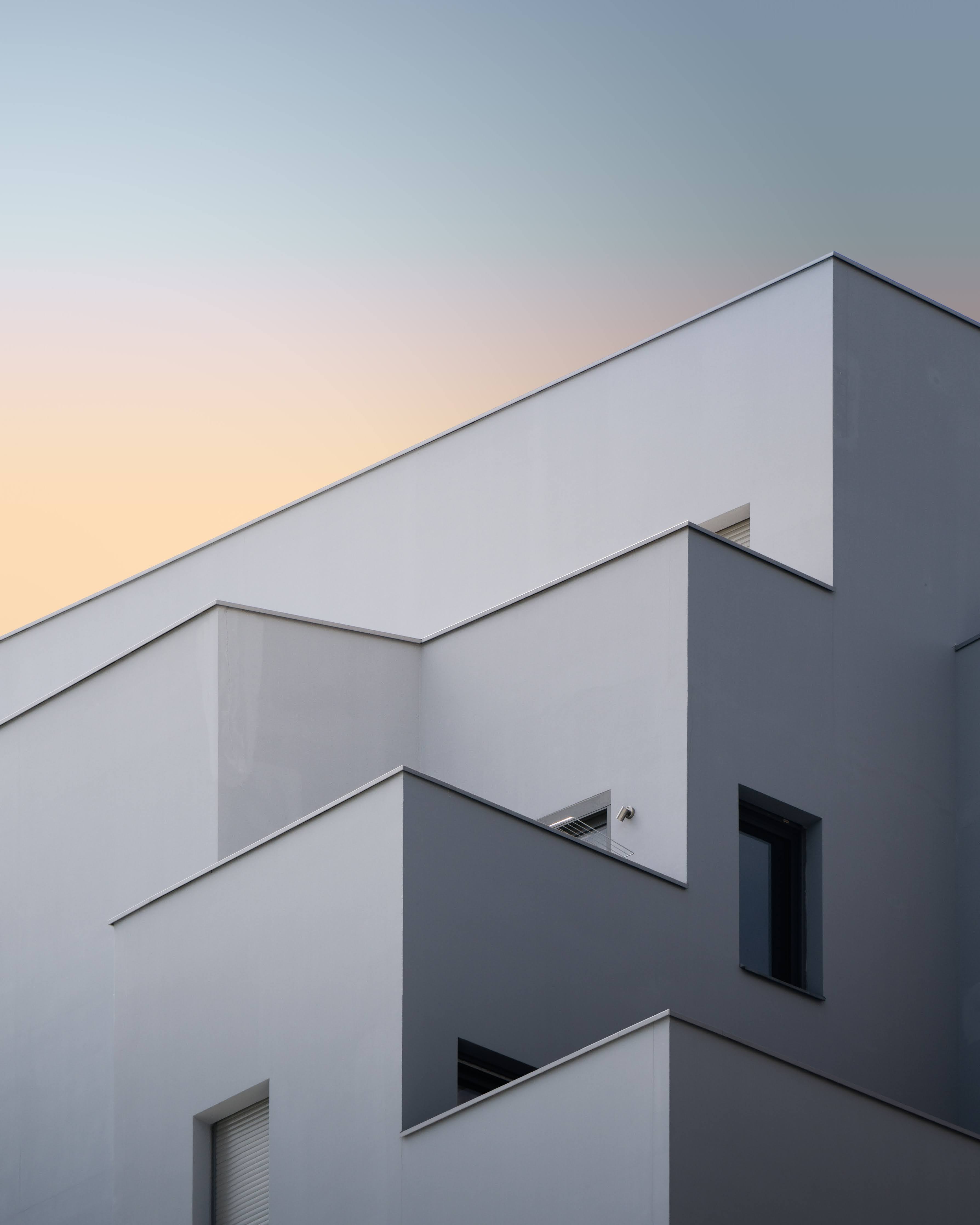 Facciata edificio bianco geometrico, 3577x4472 Full HD Verticale, Samsung Galaxy