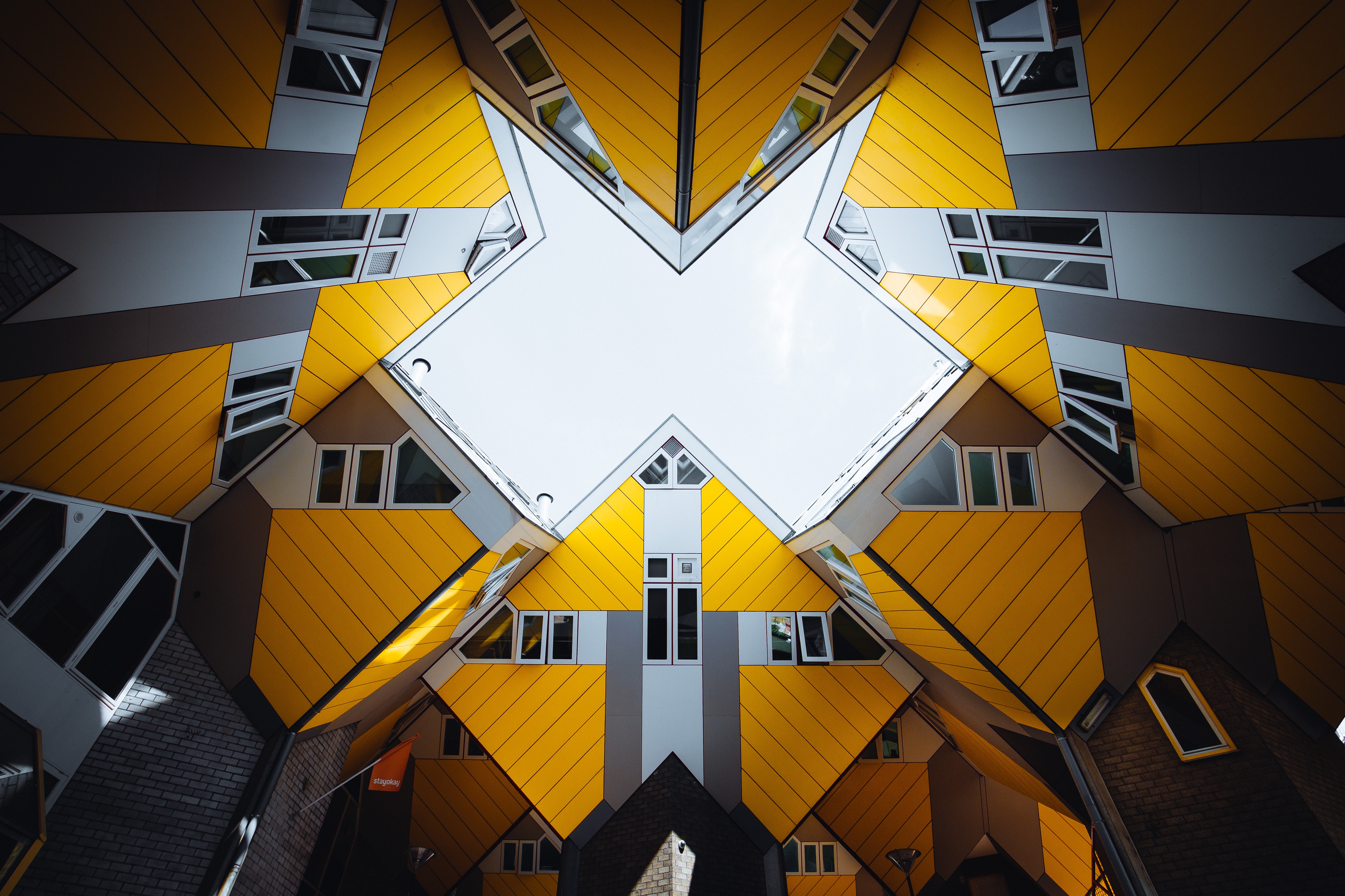 Case cubiche gialle Rotterdam, 5220x3480 4K Ultra HD, Monitor 4K