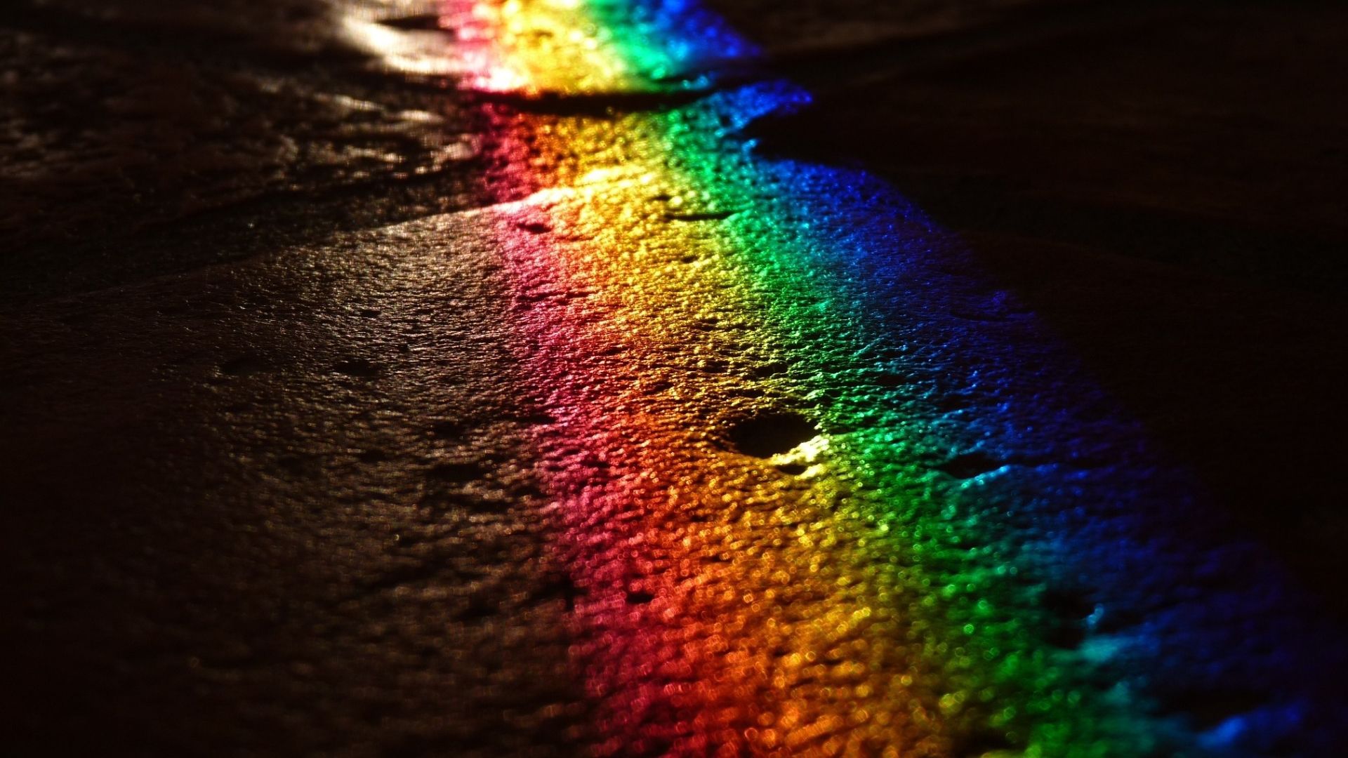 Riflesso arcobaleno su asfalto bagnato, 1920x1080 Full HD 1080p, PC Desktop