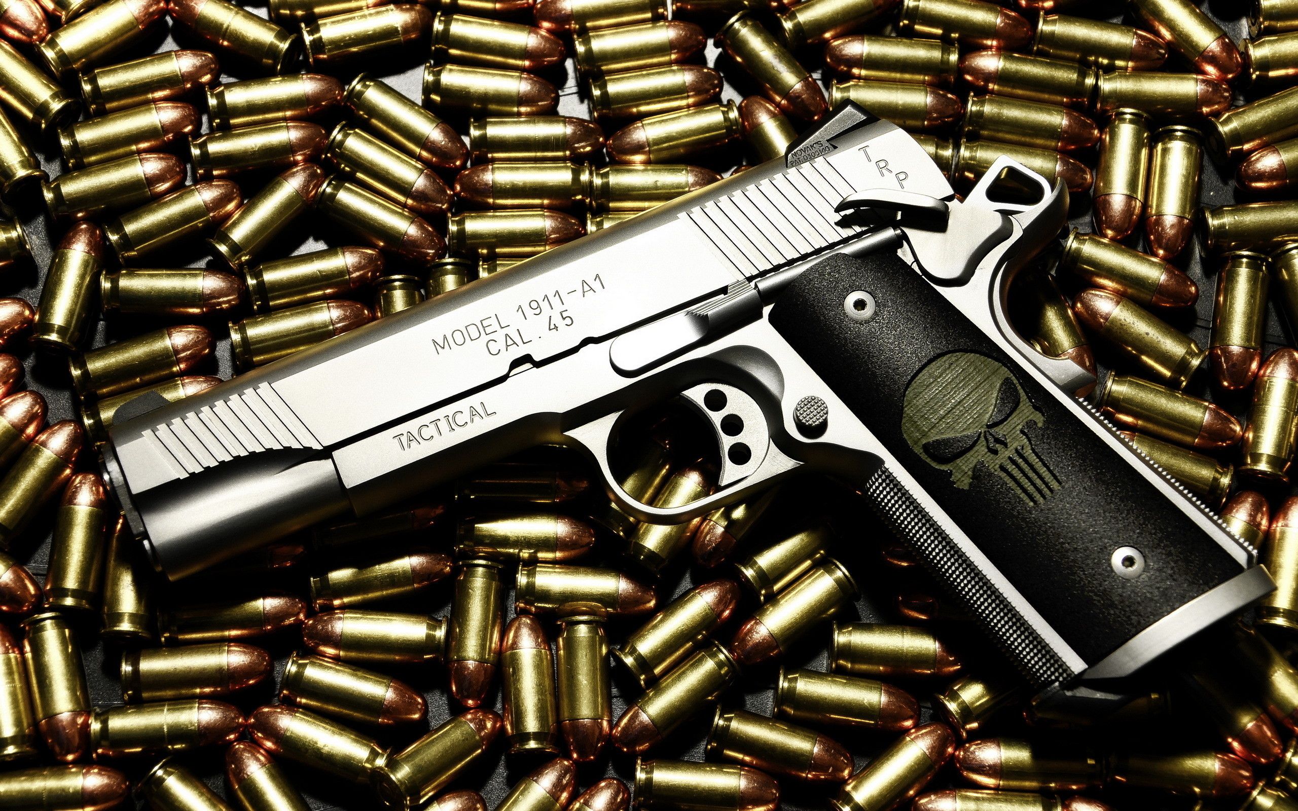 Pistola 1911 su munizioni, 2560x1600 2K+, Desktop