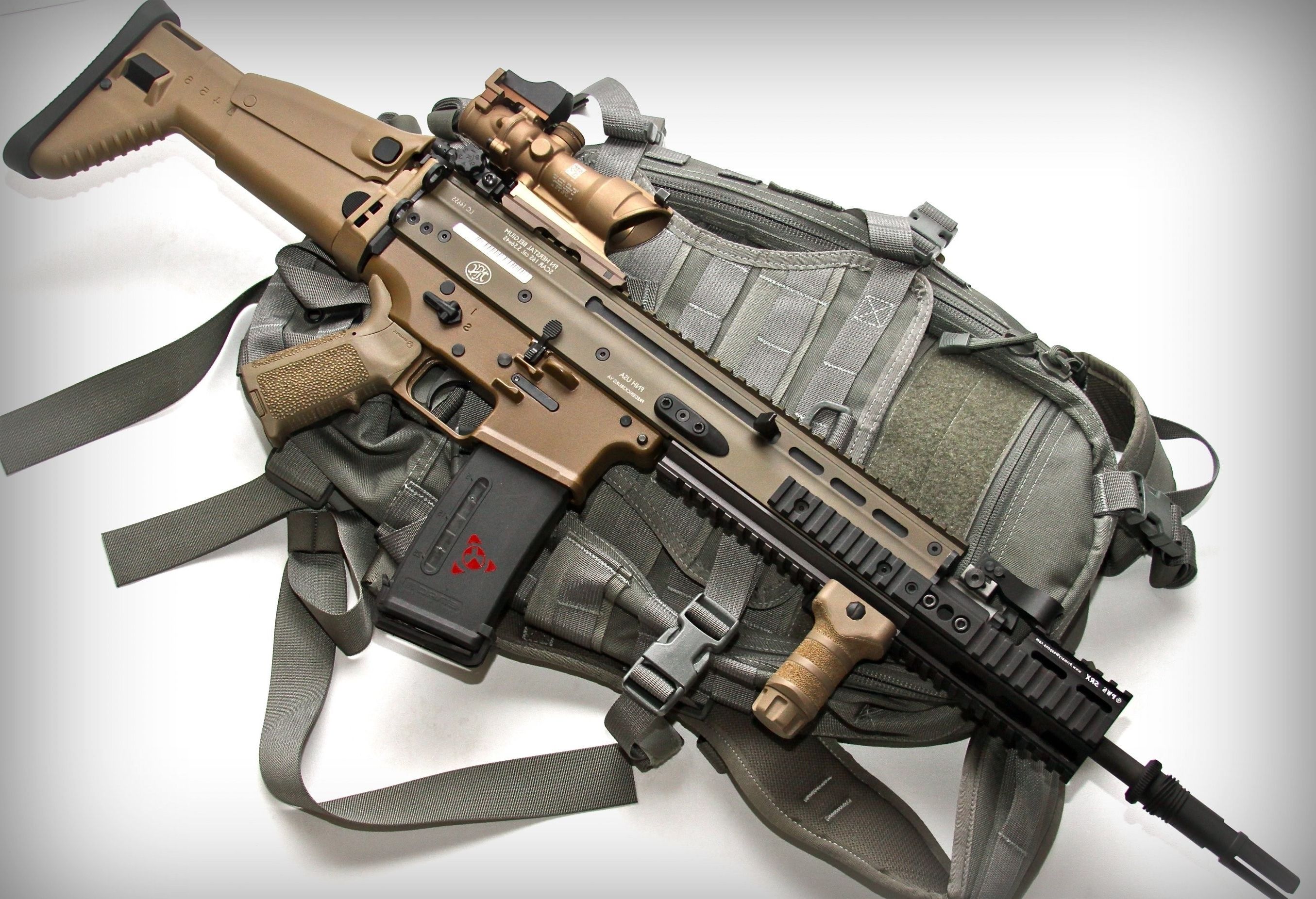 Fucile tattico FN SCAR, 2710x1853 2K+, Laptop