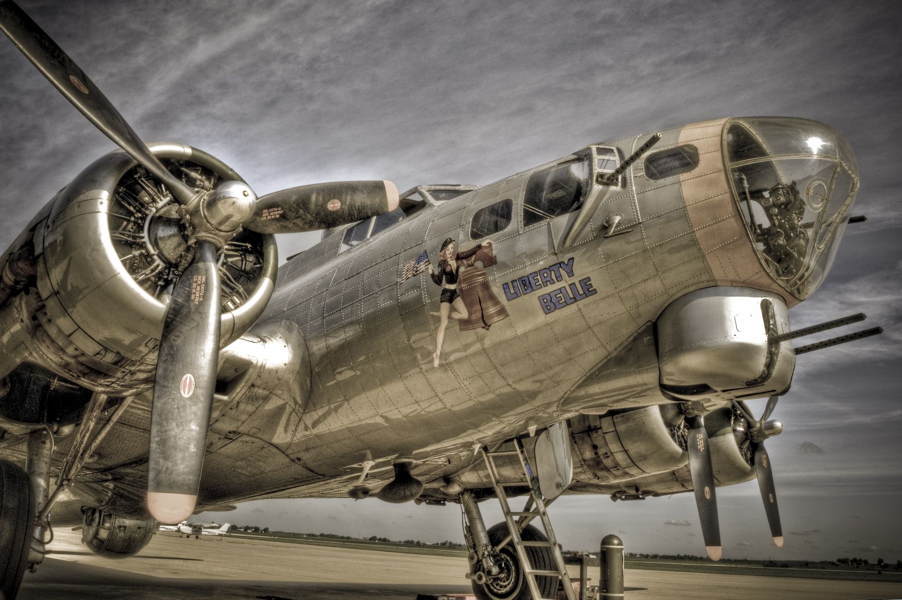 Aereo militare nose art vintage, 1800x1198 HD Ready, iMac