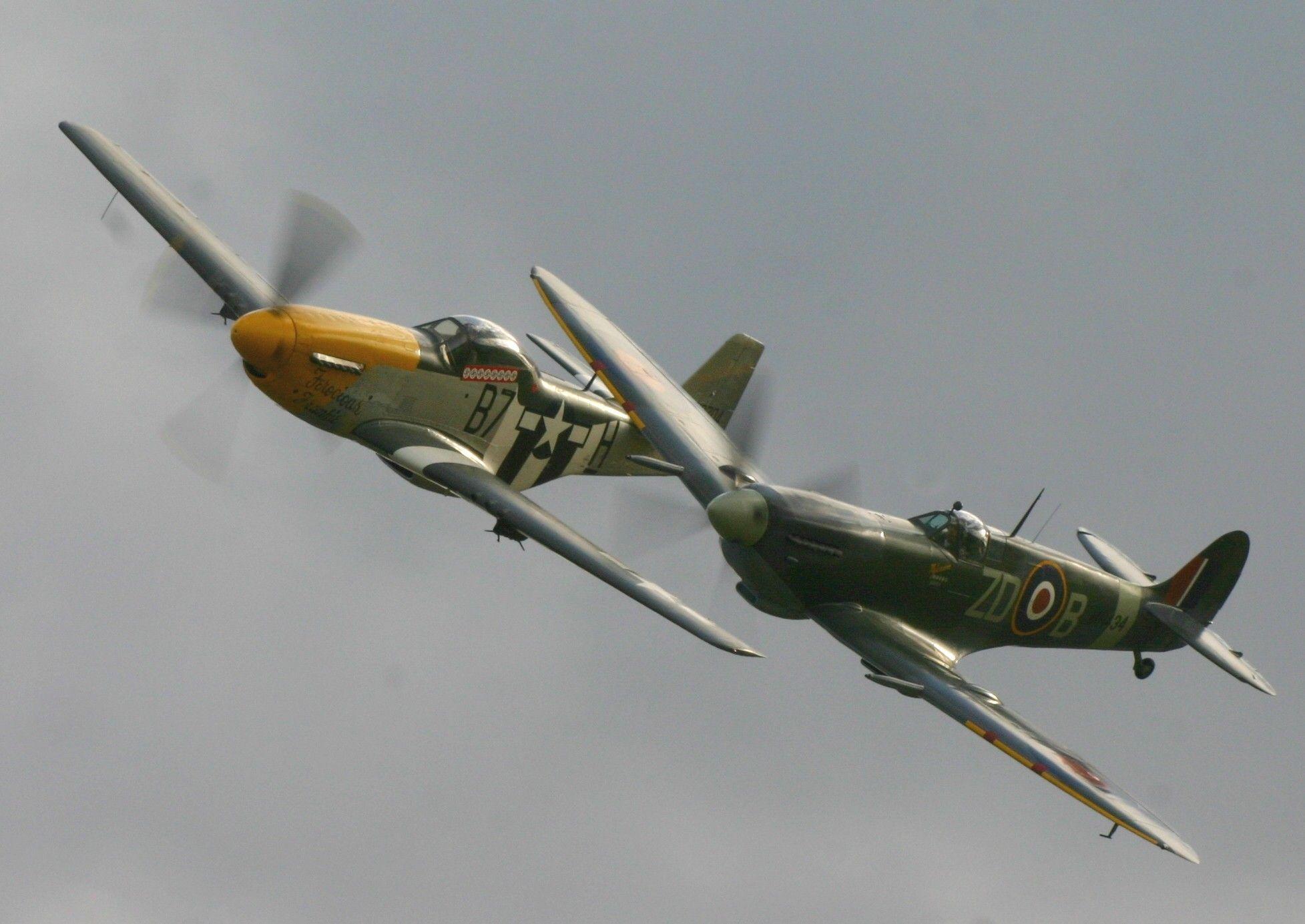 Aerei da guerra Spitfire in volo, 1955x1385 Full HD+ WUXGA, Desktop