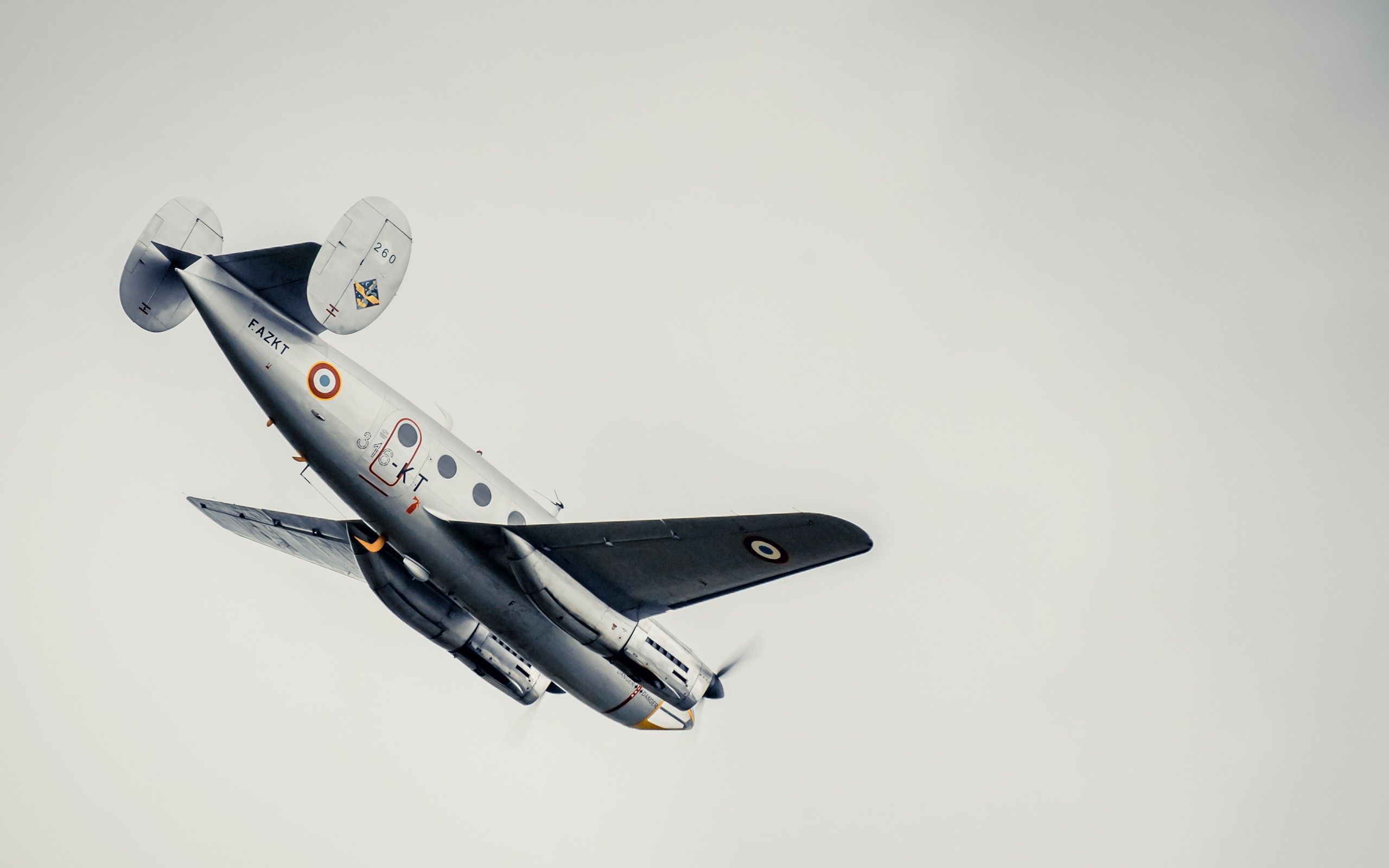 Aereo militare in volo verticale, 2560x1600 2K, Desktop