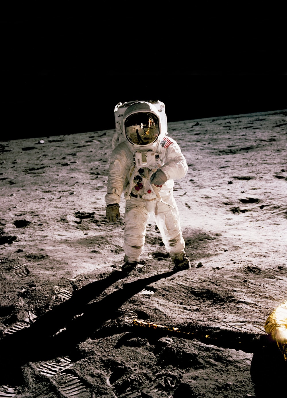 Astronauta sulla luna, 1000x1389 Verticale, Telefono