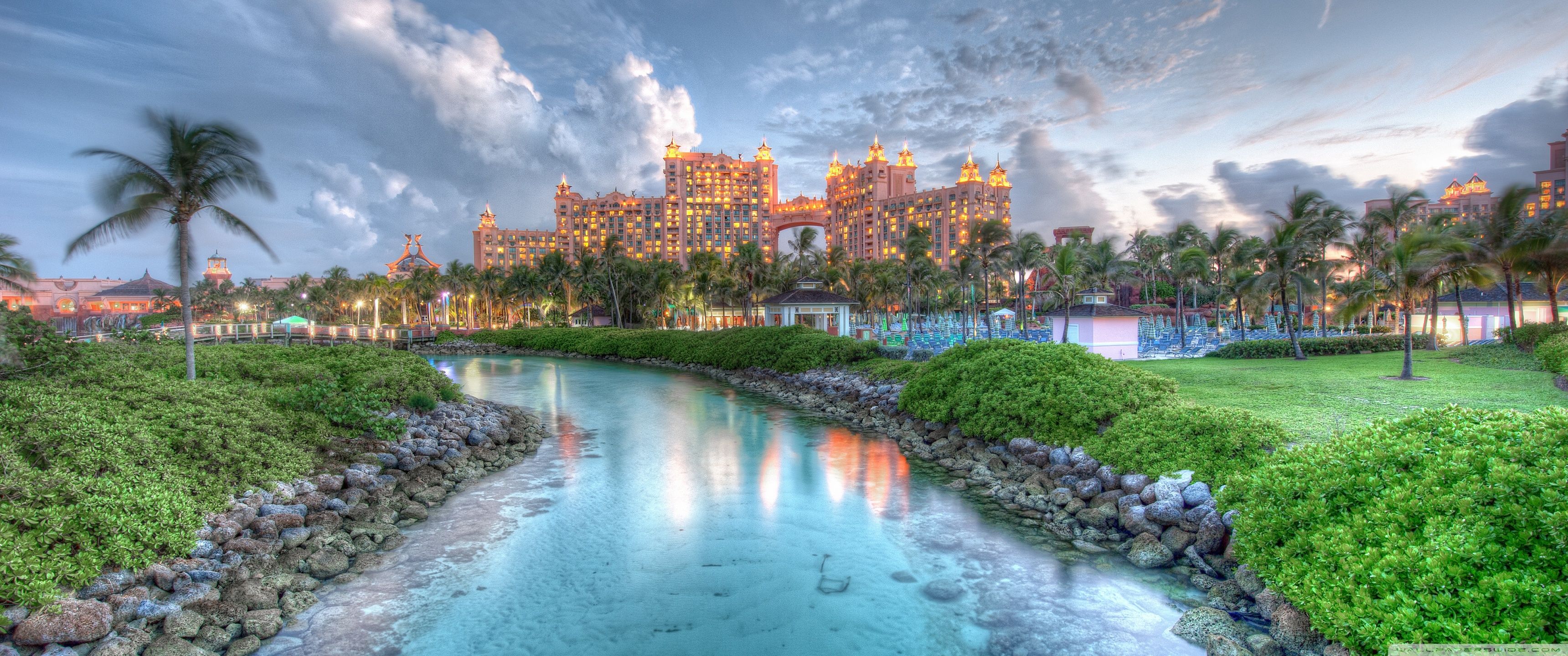 Atlantis Paradise Island Bahamas, 3440x1440 Ultrawide, Dual Monitor
