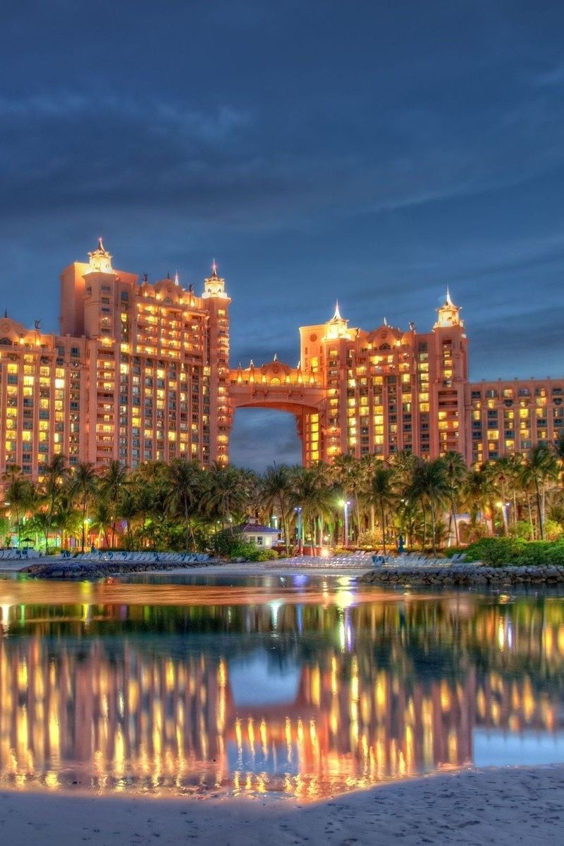 Hotel Atlantis Bahamas notturno, 800x1200 Full HD Verticale, Samsung Galaxy
