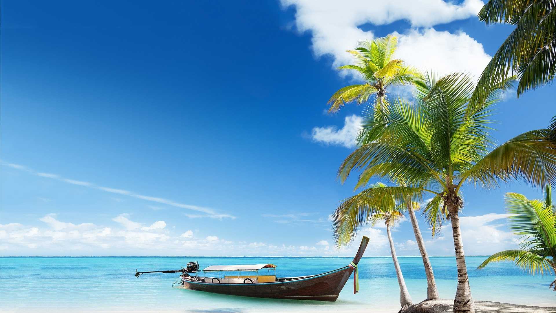 Spiaggia tropicale con barca e palme, 1920x1080 Full HD, Desktop