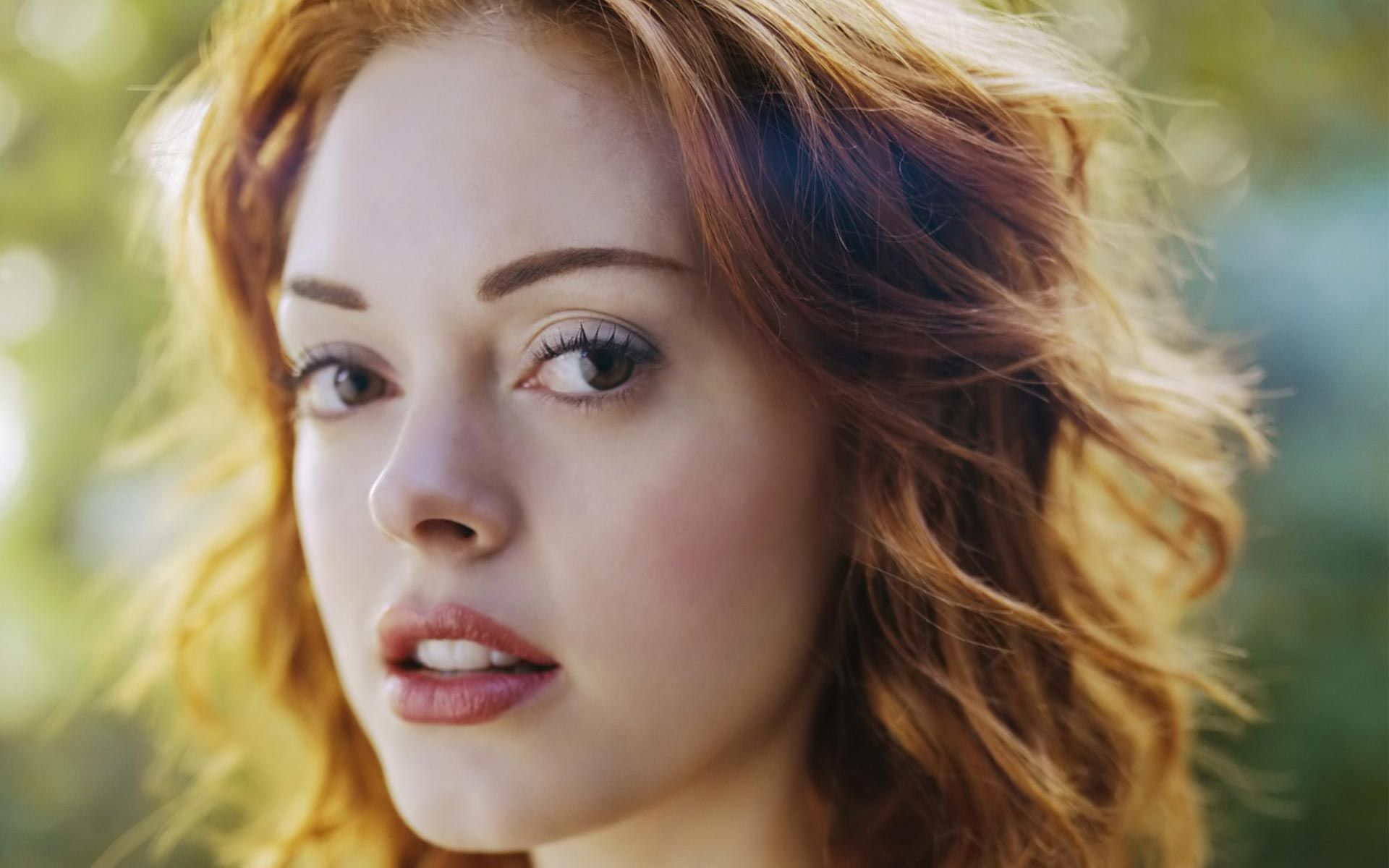 Ritratto donna capelli rossi, 1920x1200 Full HD+, iMac