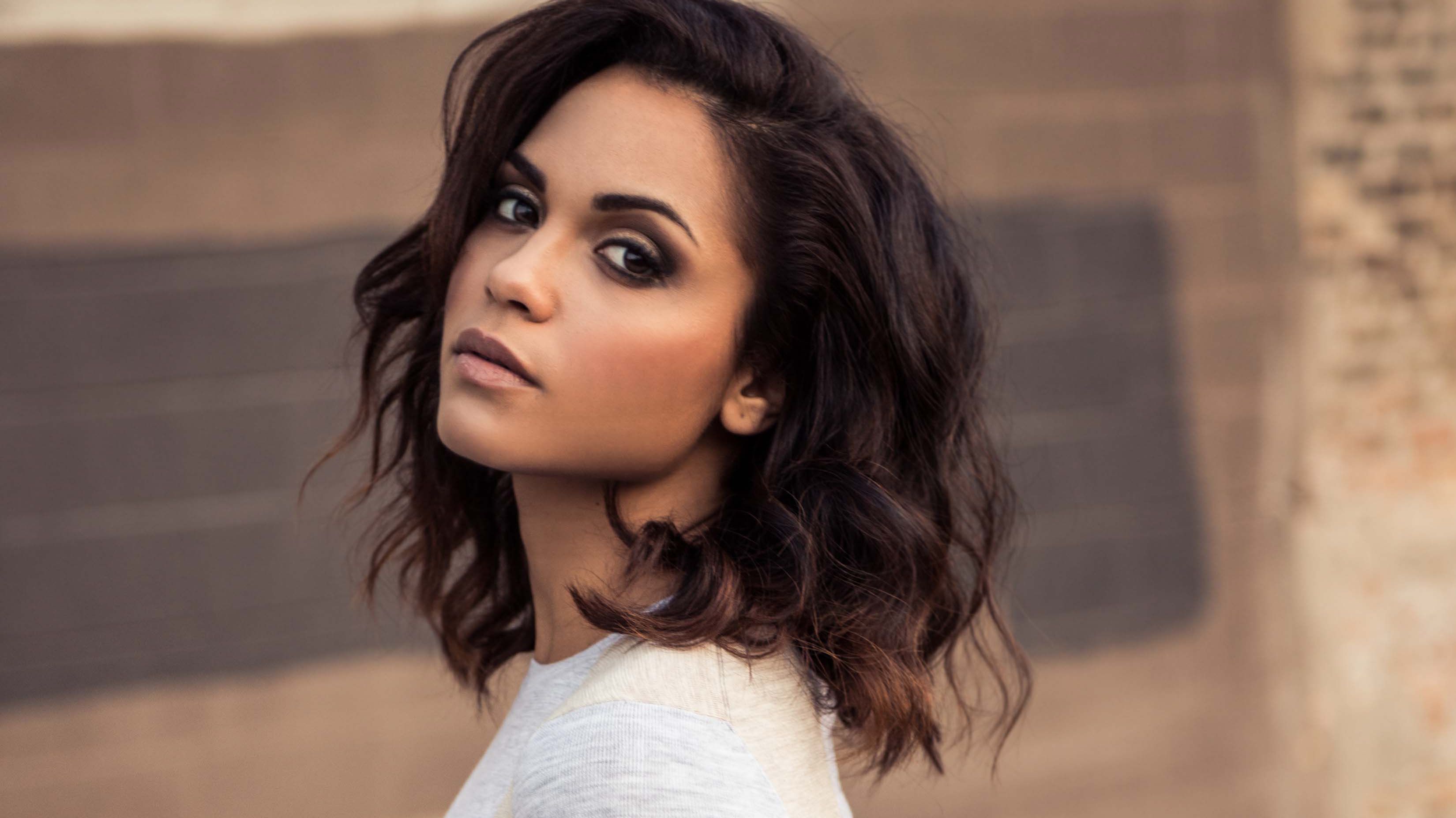 Monica Raymund attrice americana, 3300x1856 2K+, Desktop