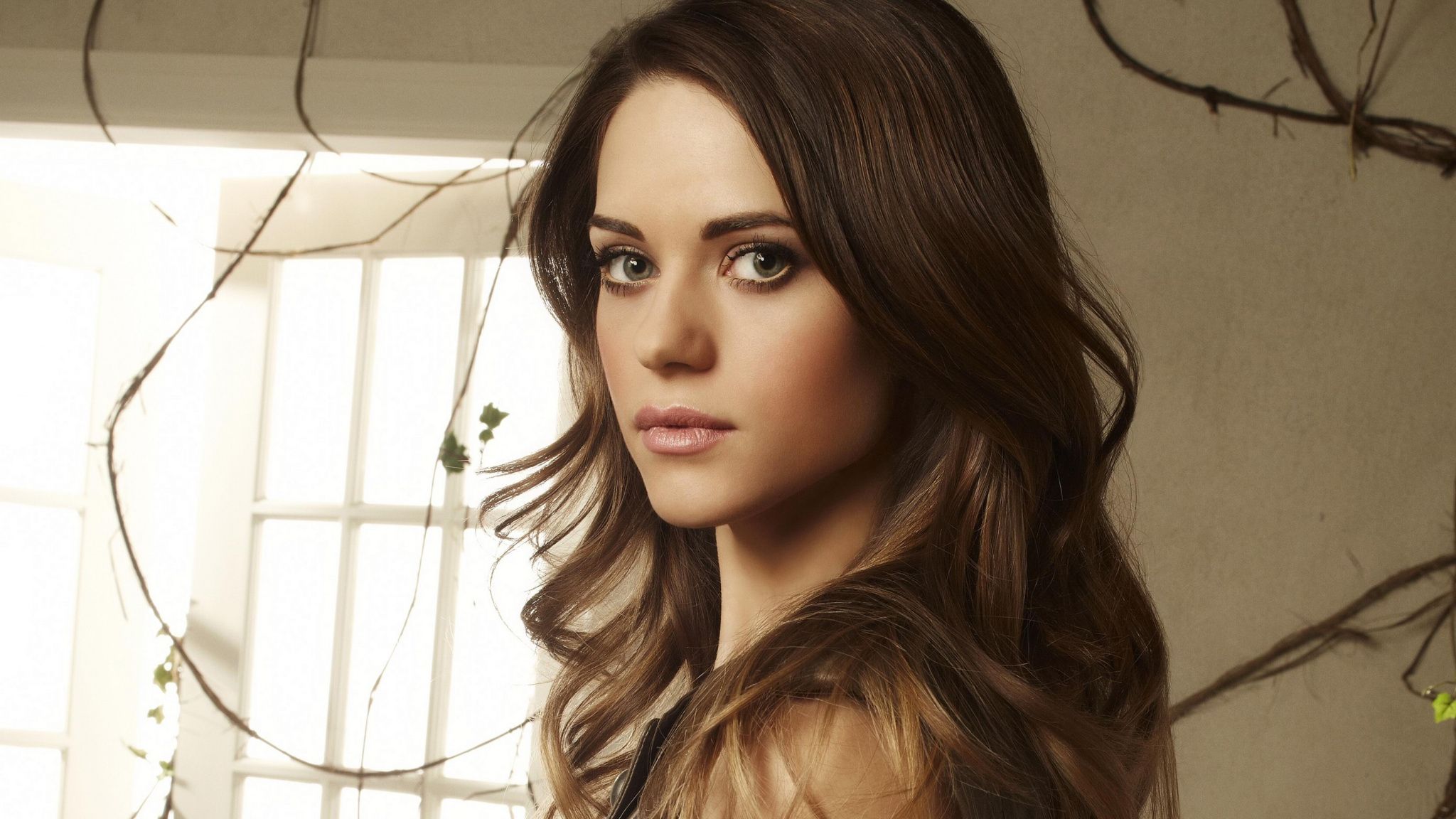 Lyndsy Fonseca attrice americana, 2048x1152 alta risoluzione, Desktop