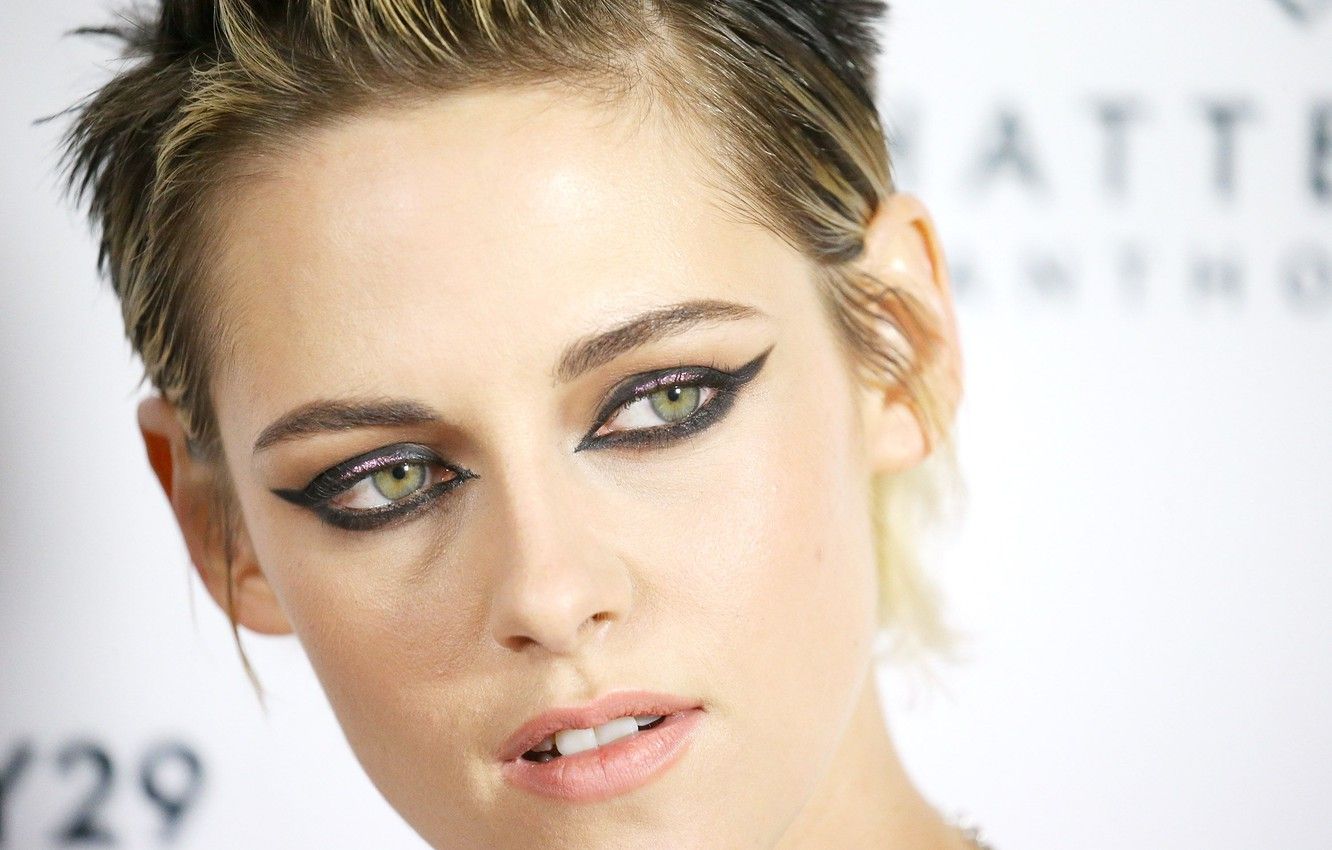 Kristen Stewart, primo piano, trucco eyeliner, 1332x850 720p, PC