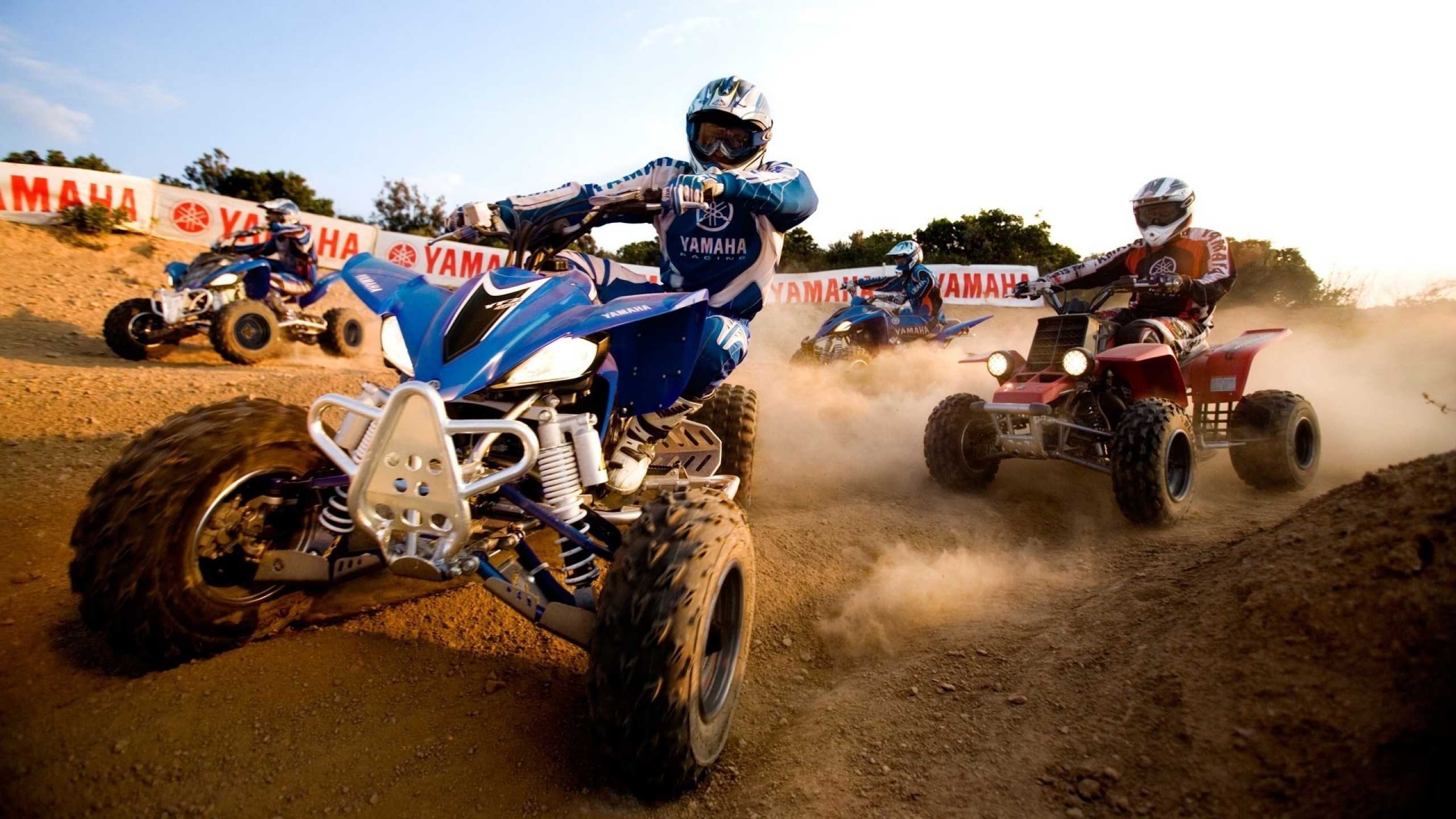 Quad ATV Yamaha in gara, 2560x1440 QHD, Laptop
