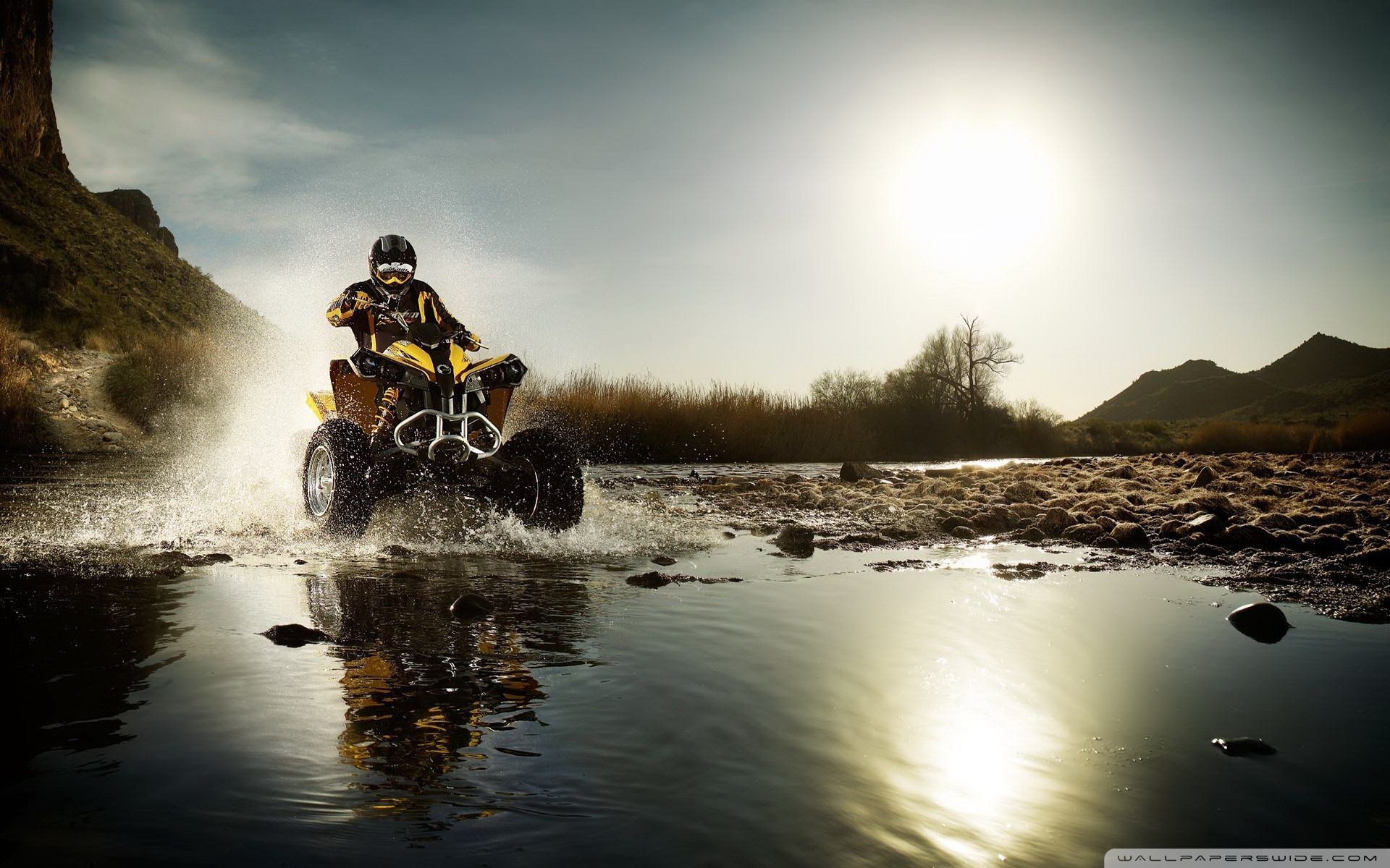 Quad ATV attraversa un fiume, 1920x1200 Full HD+ WUXGA, Desktop