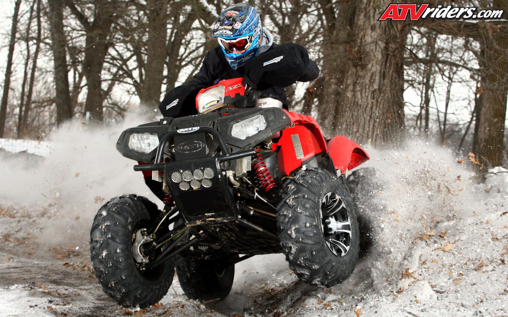 ATV rosso nella neve, 1680x1050 HD Ready, Notebook Gaming