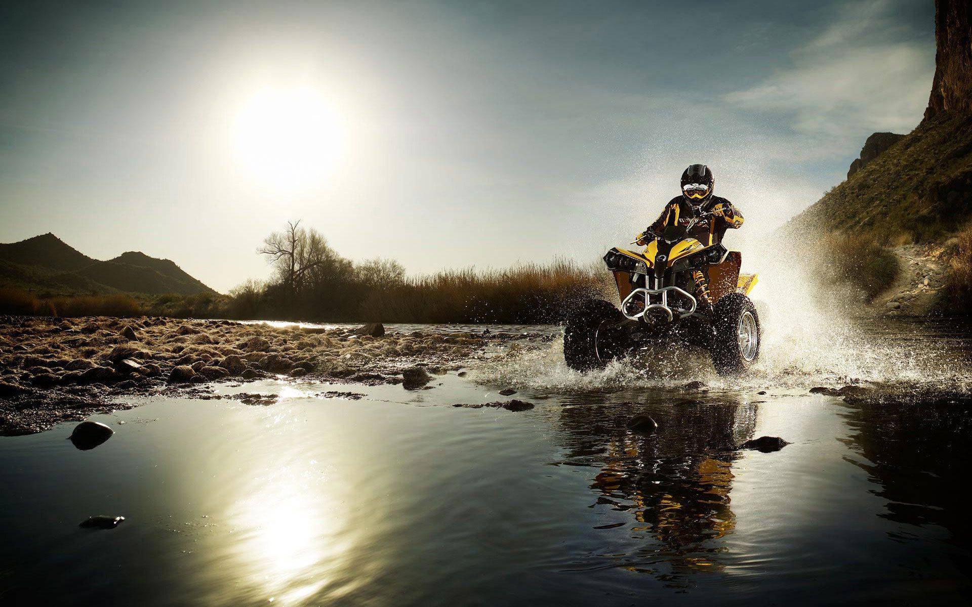 Quad ATV attraversa fiume, 1920x1200 WUXGA, iMac