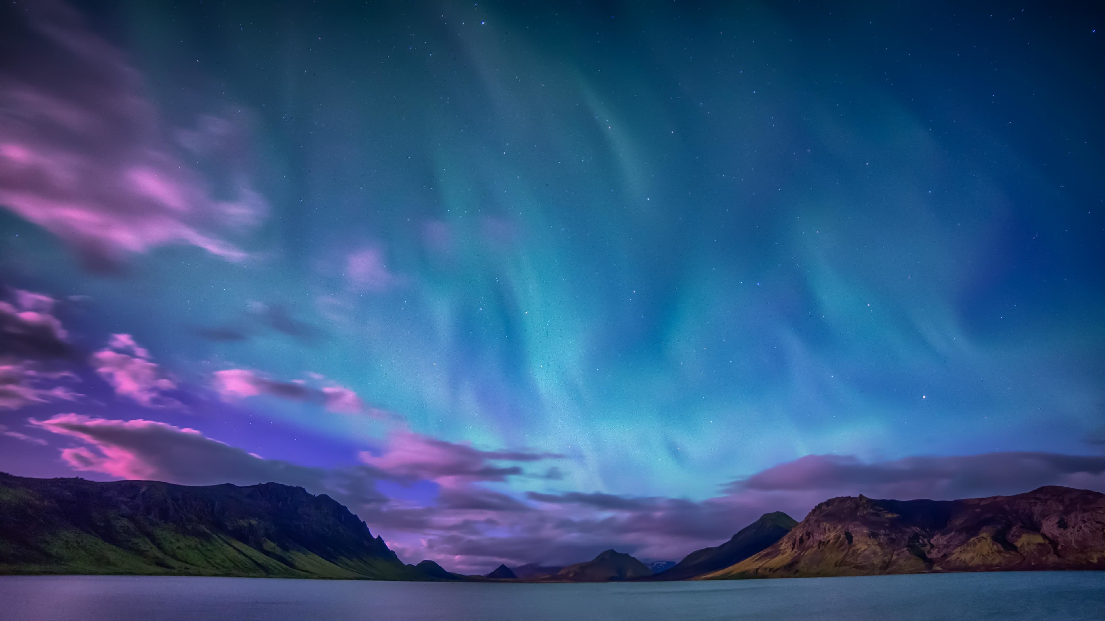 Aurora boreale su montagne, 3840x2160 UHD, PC 4K