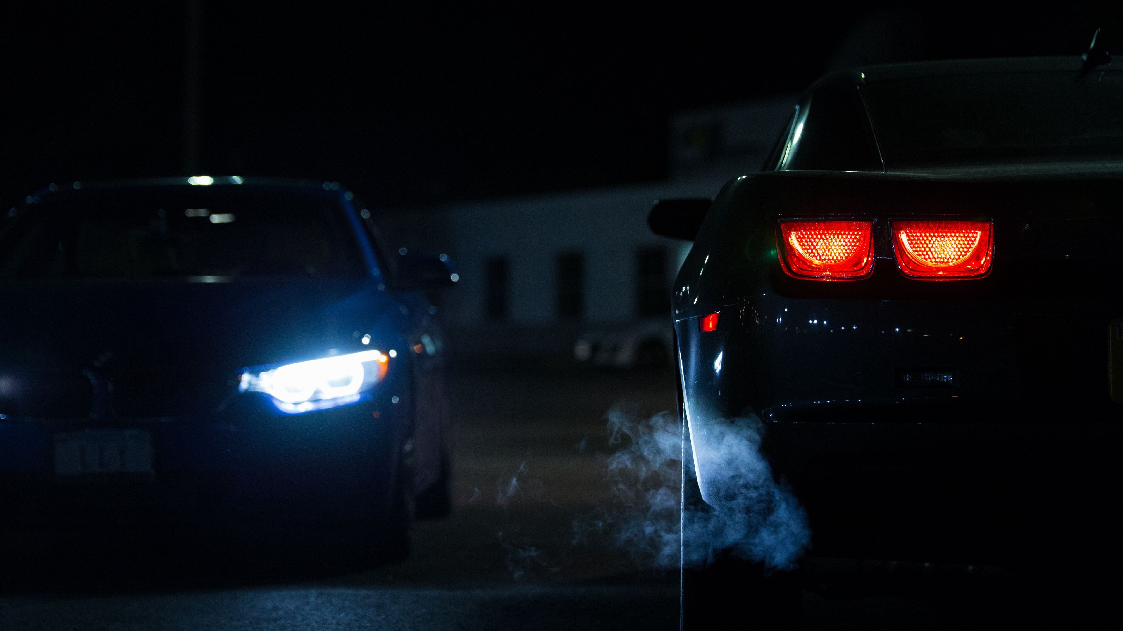 Auto sportiva fari rossi notte, 3840x2160 Ultra HD, Monitor 4K