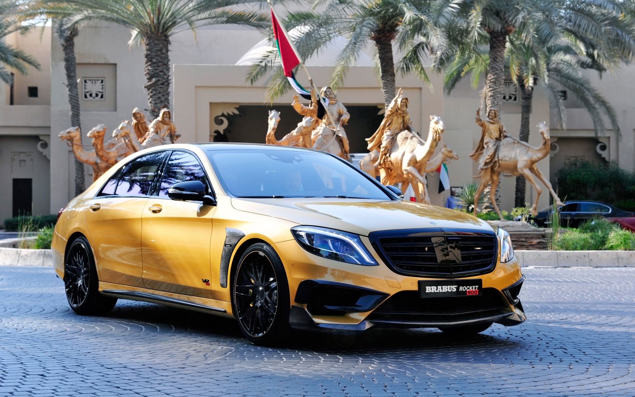 Mercedes Brabus oro Dubai, 2560x1600 2K+, MacBook Pro
