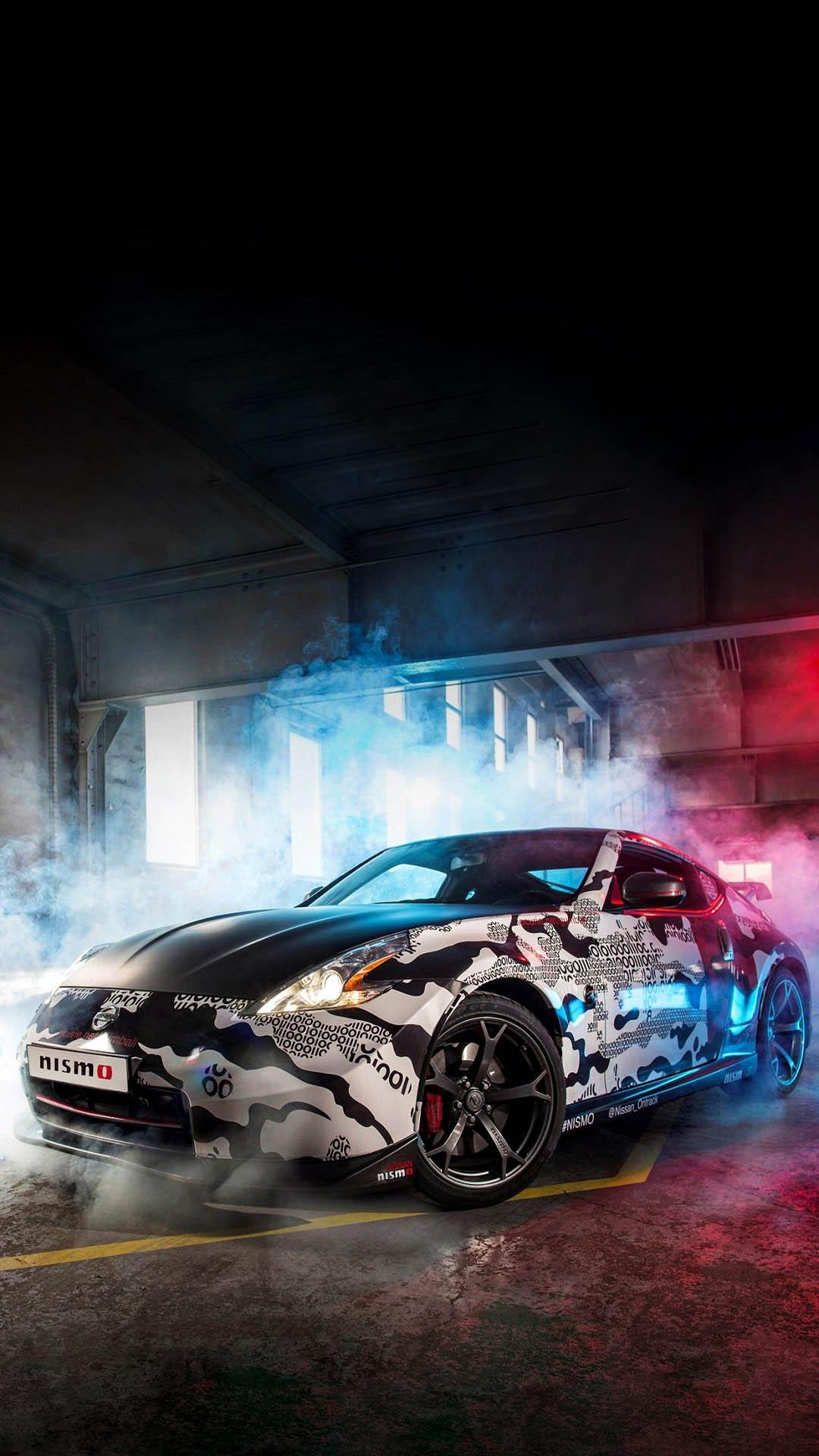 Auto sportiva mimetica fumo, 1080x1920 Verticale, Telefono