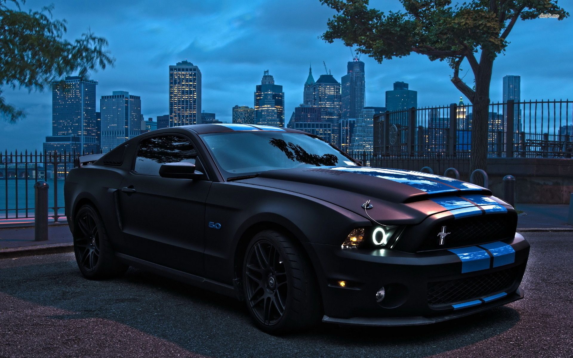 Ford Mustang Shelby nera citta, V8, 1920x1200 WUXGA, Laptop