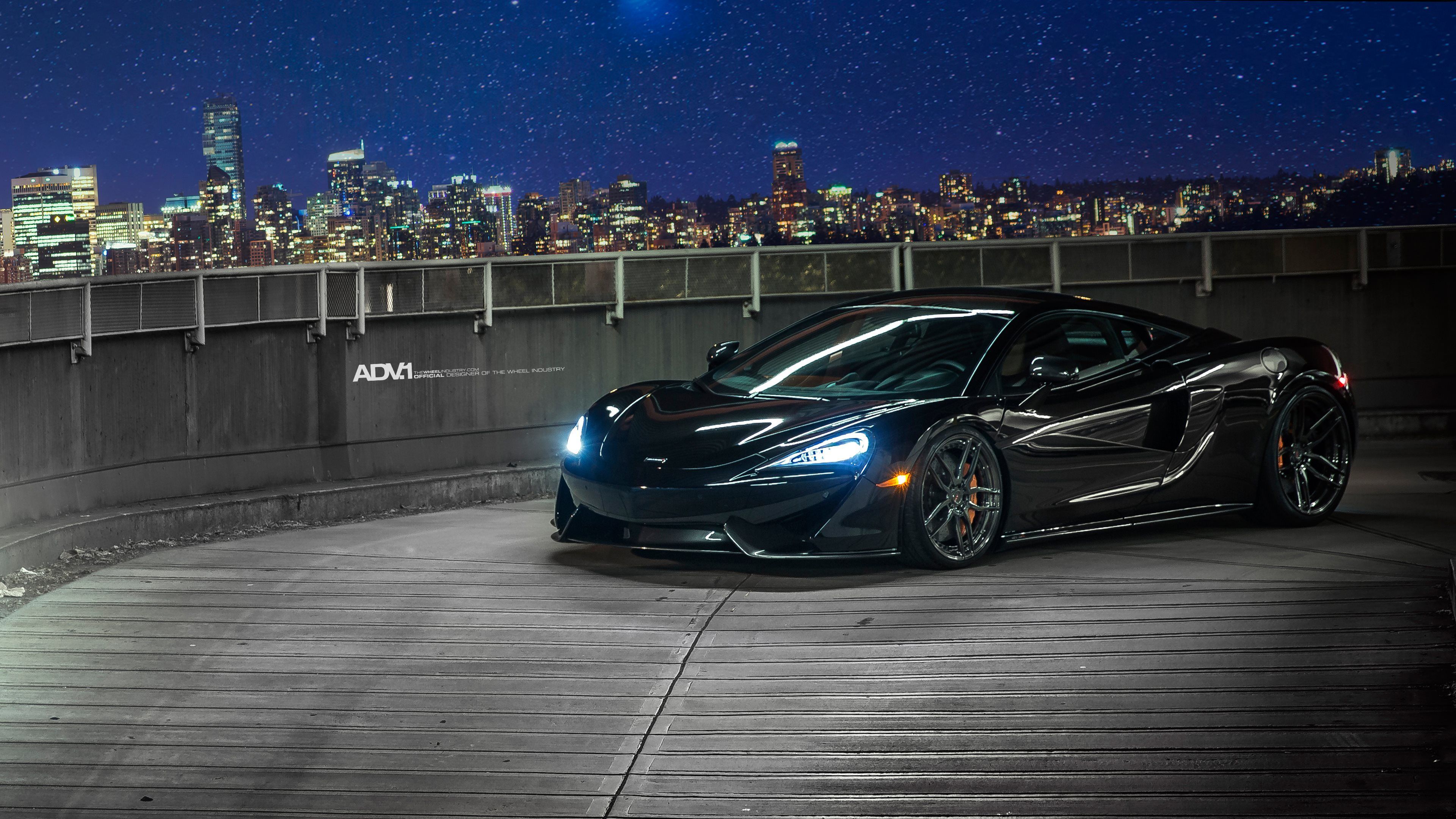 McLaren nera skyline notte, supercar britannica, 3840x2160 4K Ultra HD, Monitor 4K