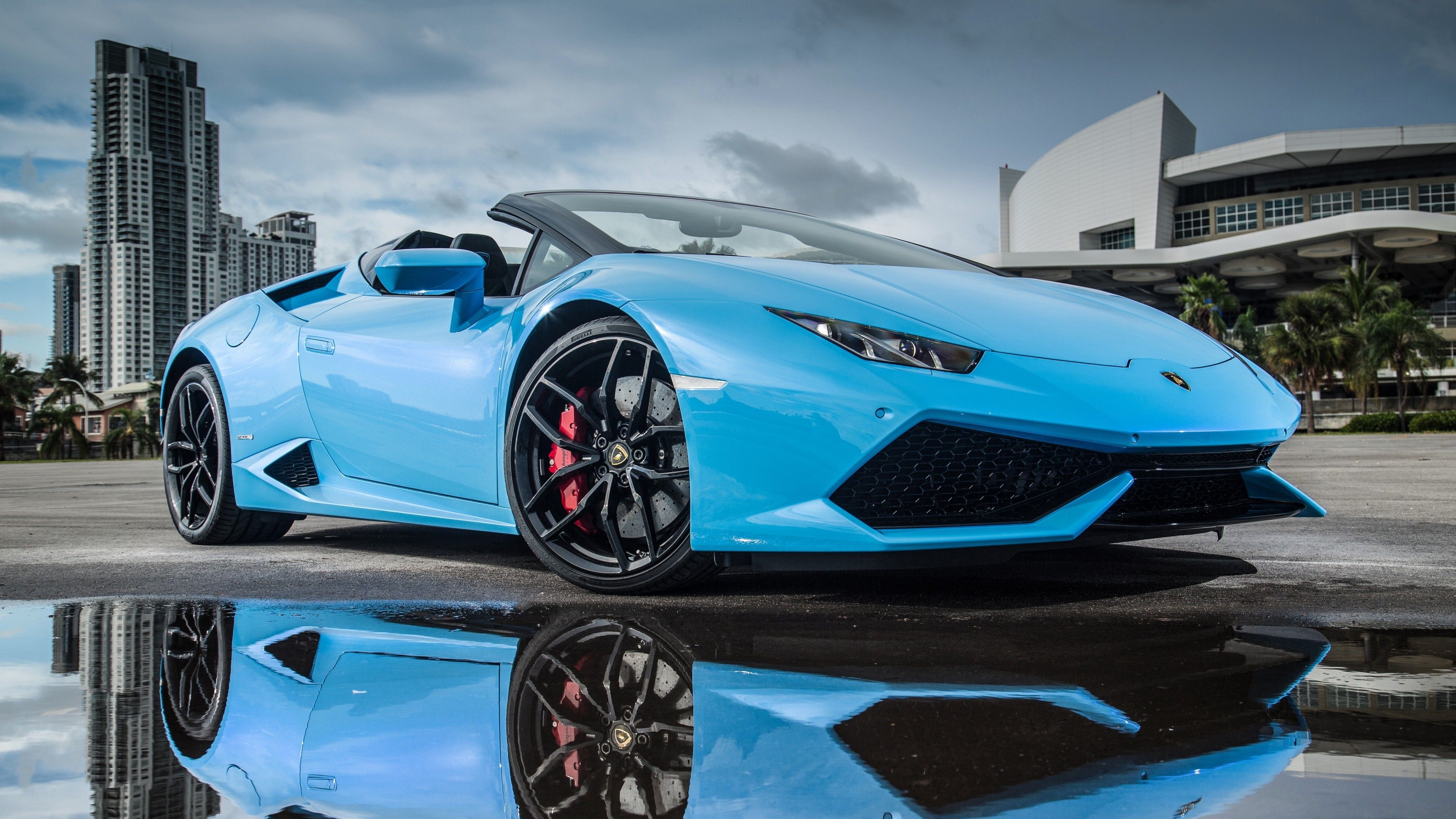 Lamborghini Huracan azzurra riflesso, 3840x2160 4K Ultra HD, Monitor 4K
