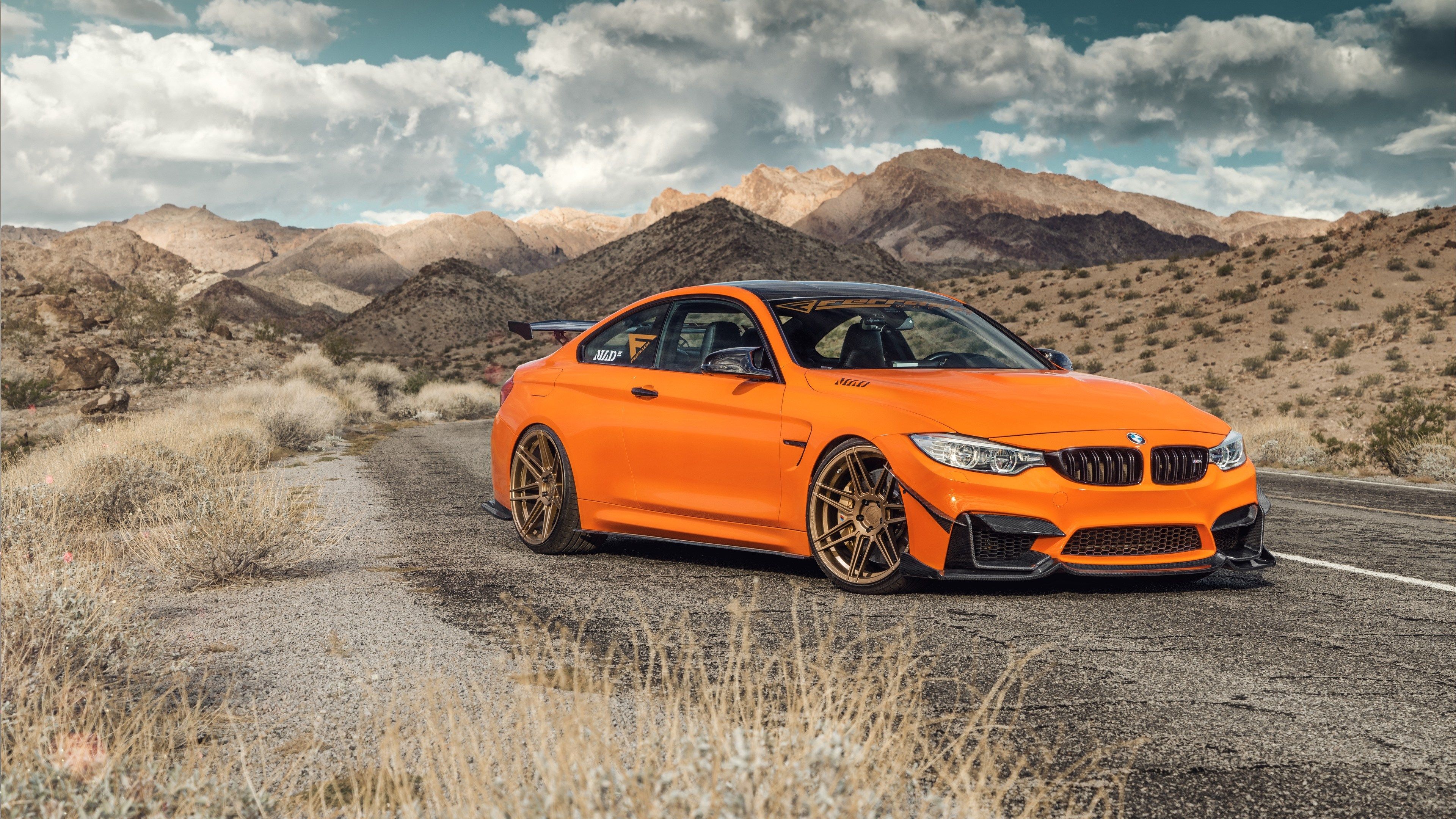 BMW M4 arancione montagna deserto, 3840x2160 4K, Monitor 4K