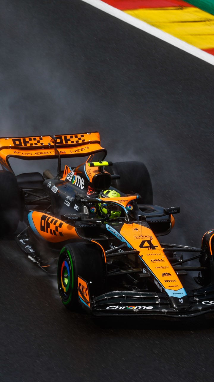 Auto F1 McLaren arancione, supercar britannica, 720x1280 Verticale, Telefono