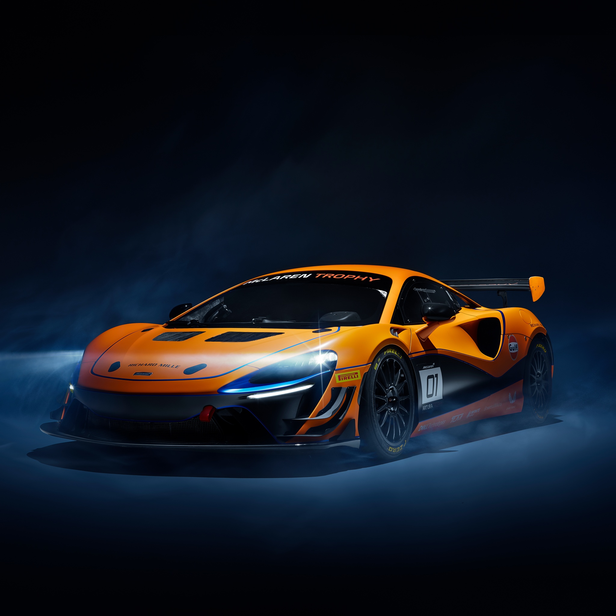 McLaren Artura arancione da corsa, supercar britannica, 2048x2048 alta risoluzione, Desktop
