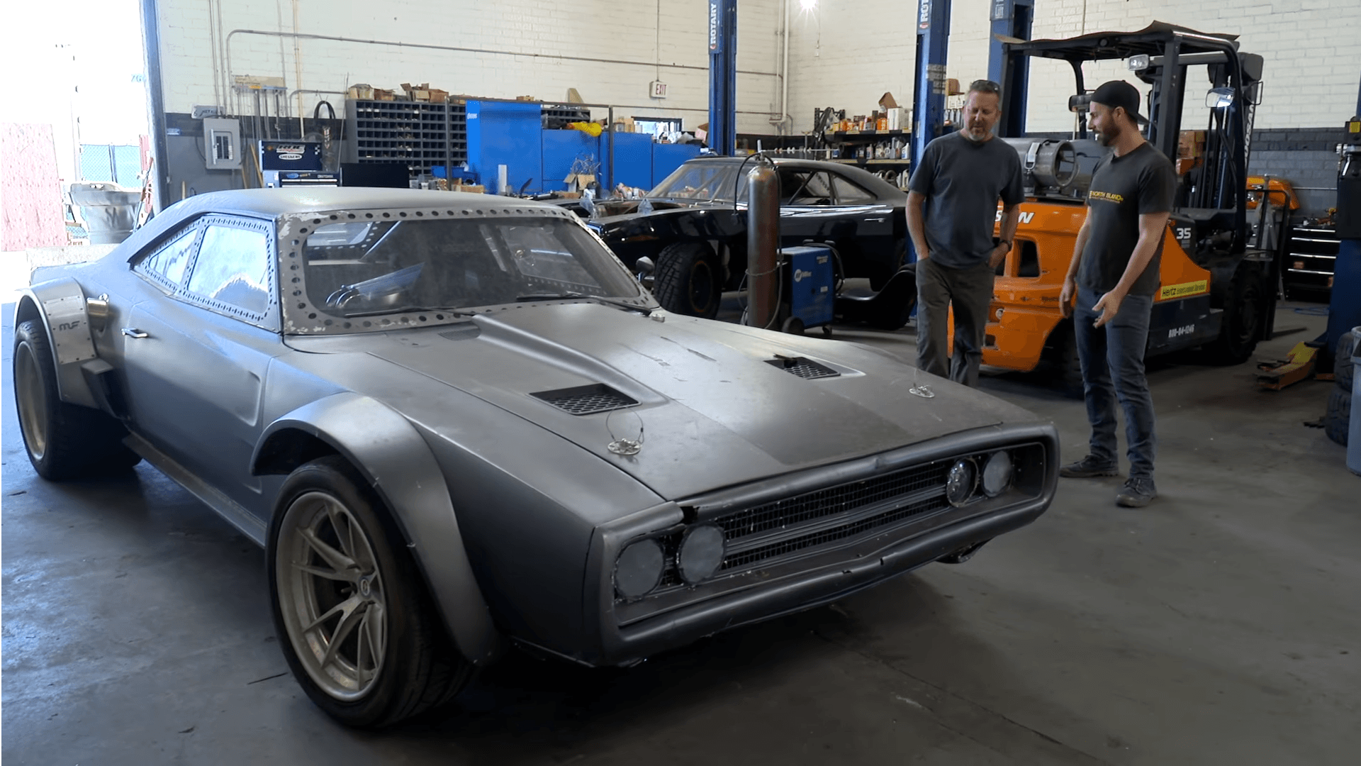 Auto grigia Fast and Furious officina, 1920x1080 1080p, Desktop