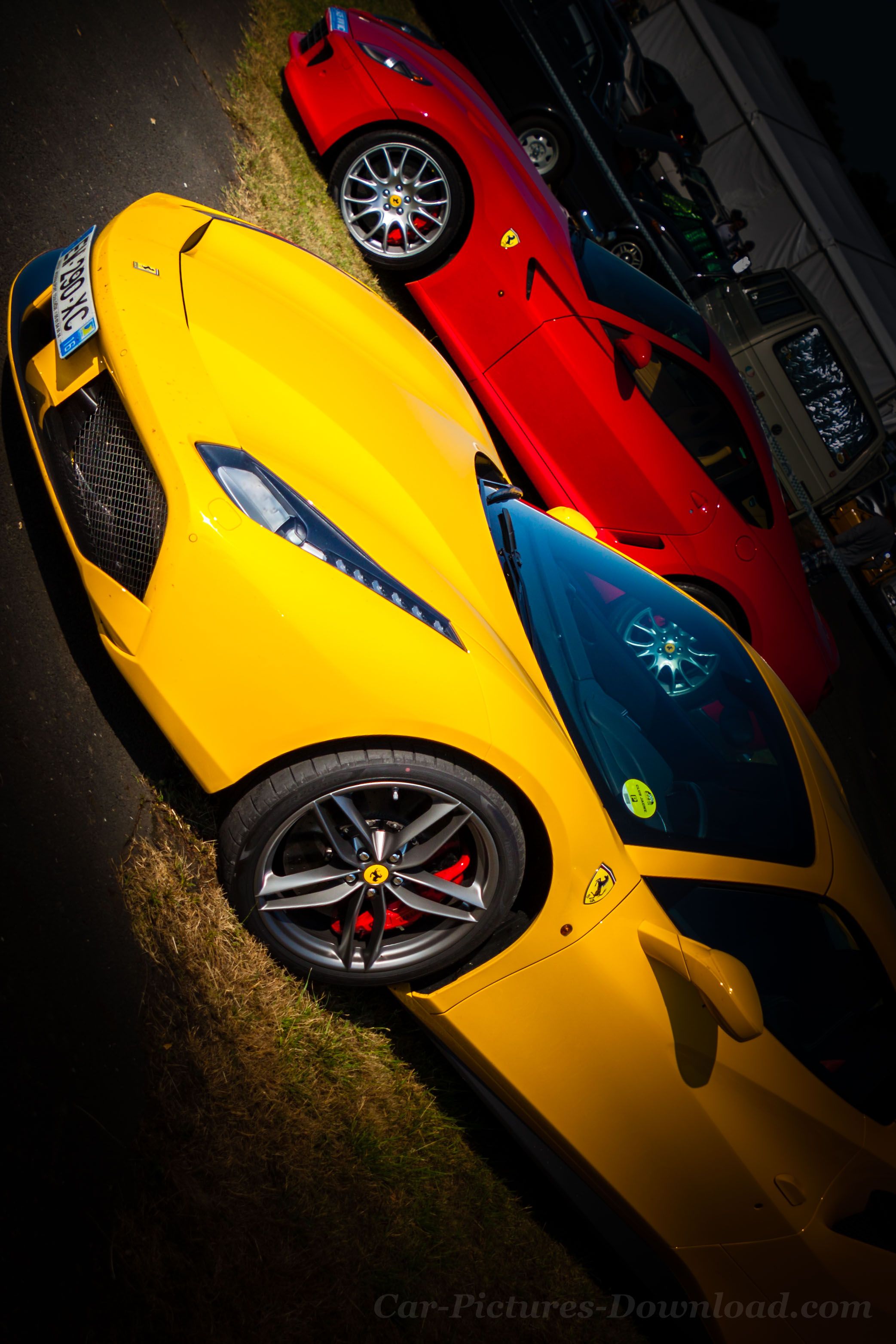 Ferrari gialla e rossa, 2085x3127 Full HD Verticale, Samsung Galaxy