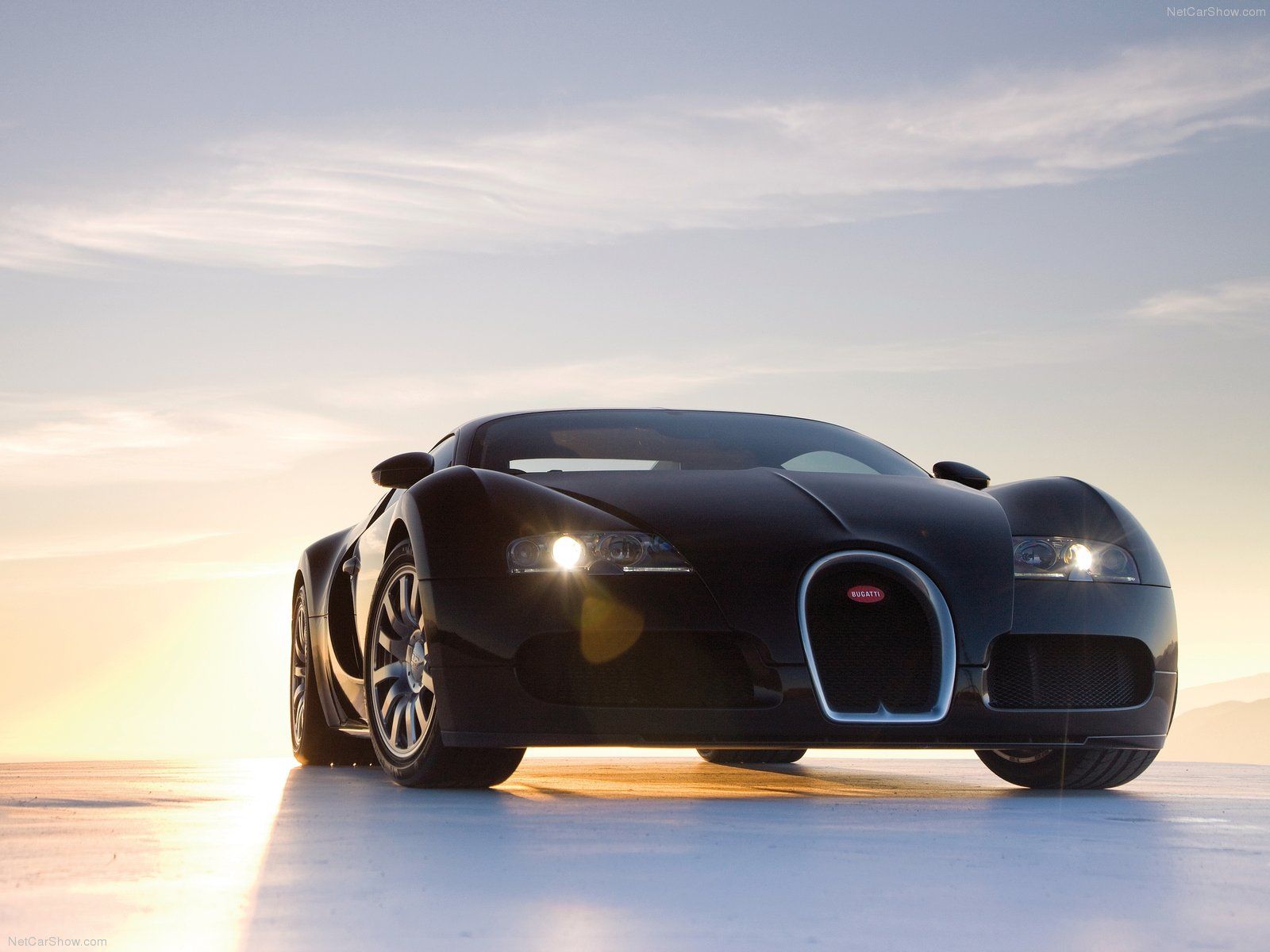 Bugatti Veyron nera al tramonto, hypercar, 1600x1200 900p, Desktop