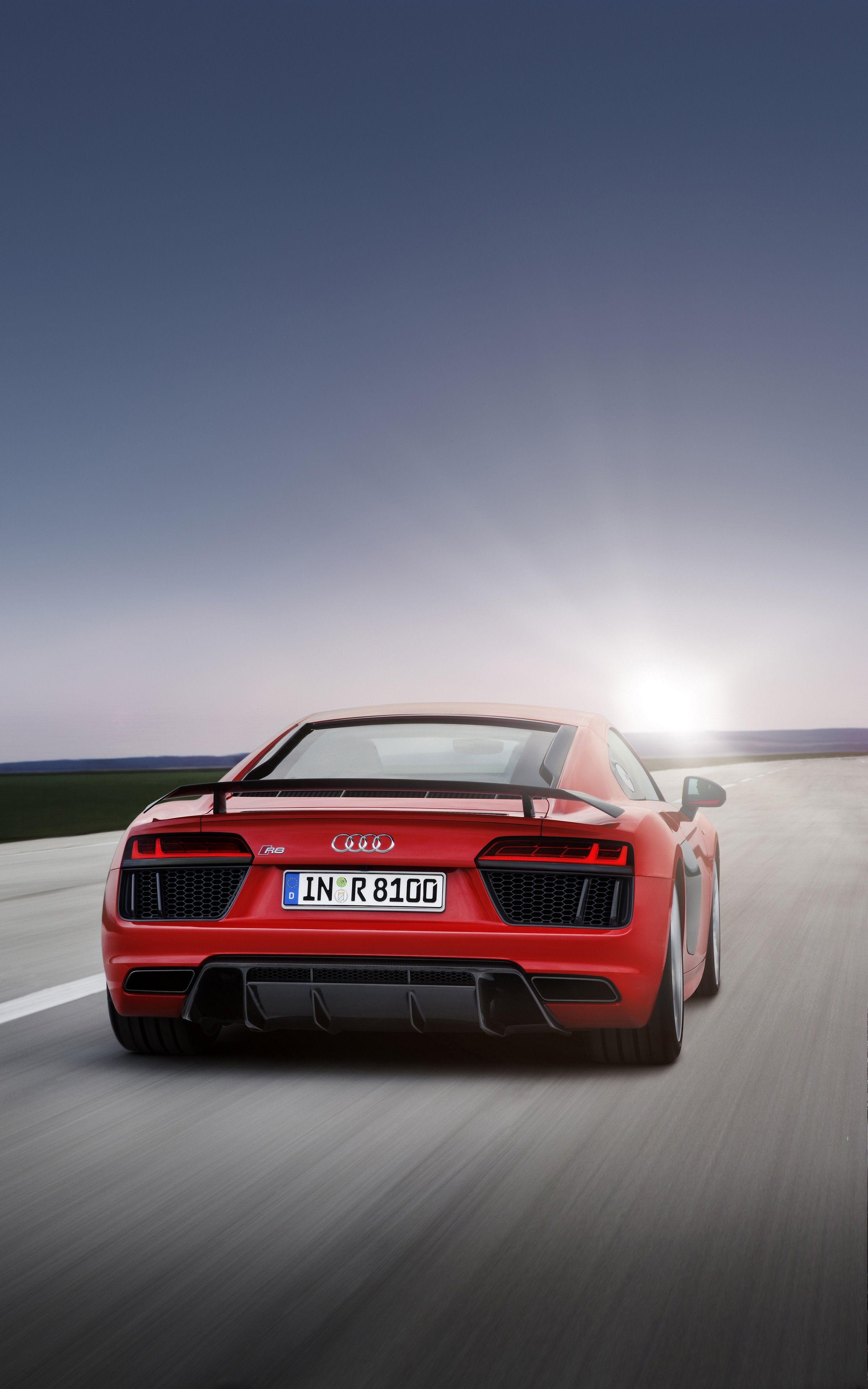 Audi R8 rossa su pista, 2400x3840 Full HD Verticale, iPhone