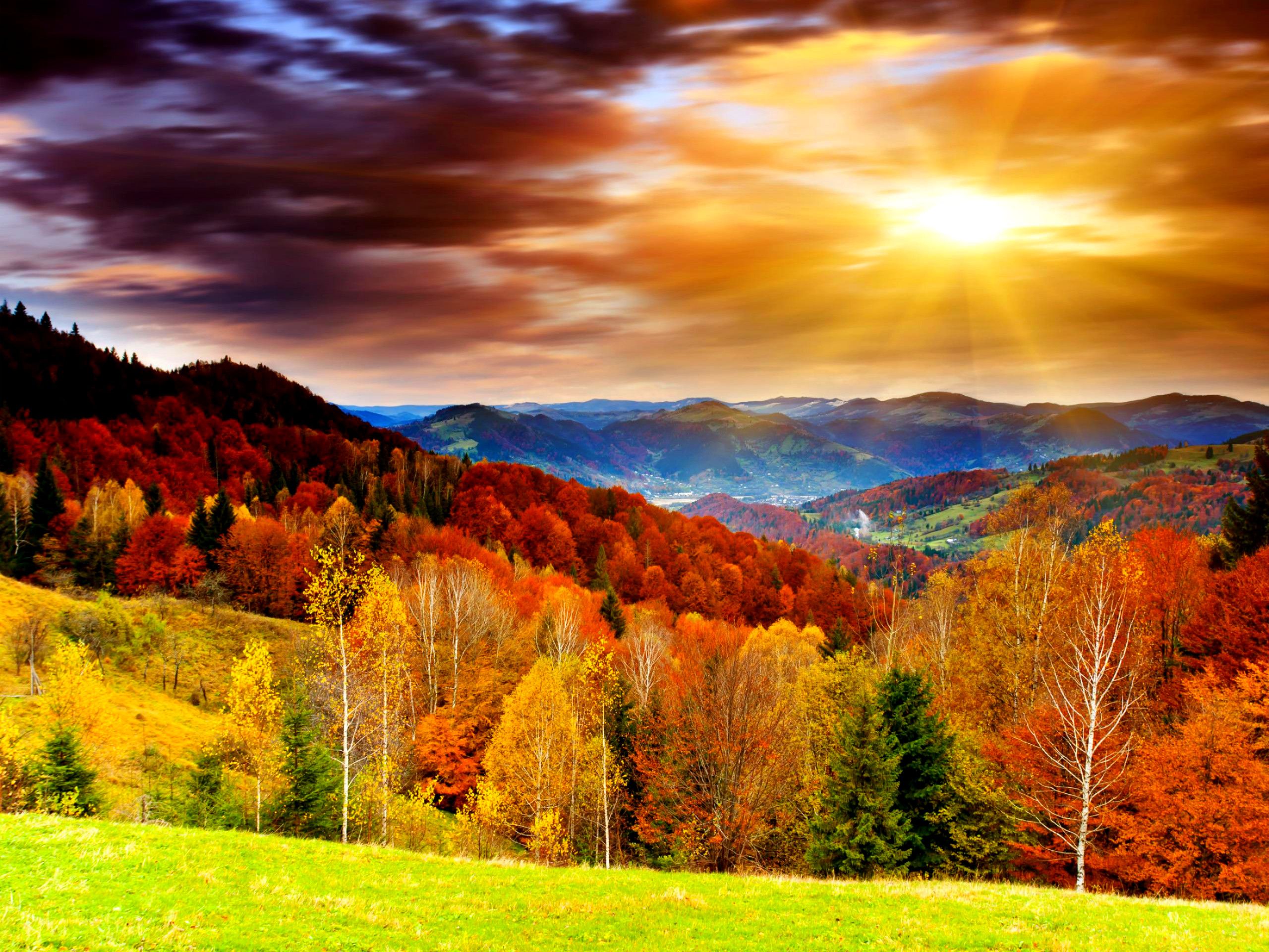 Paesaggio autunnale con montagne, 2560x1920 2K+, Laptop