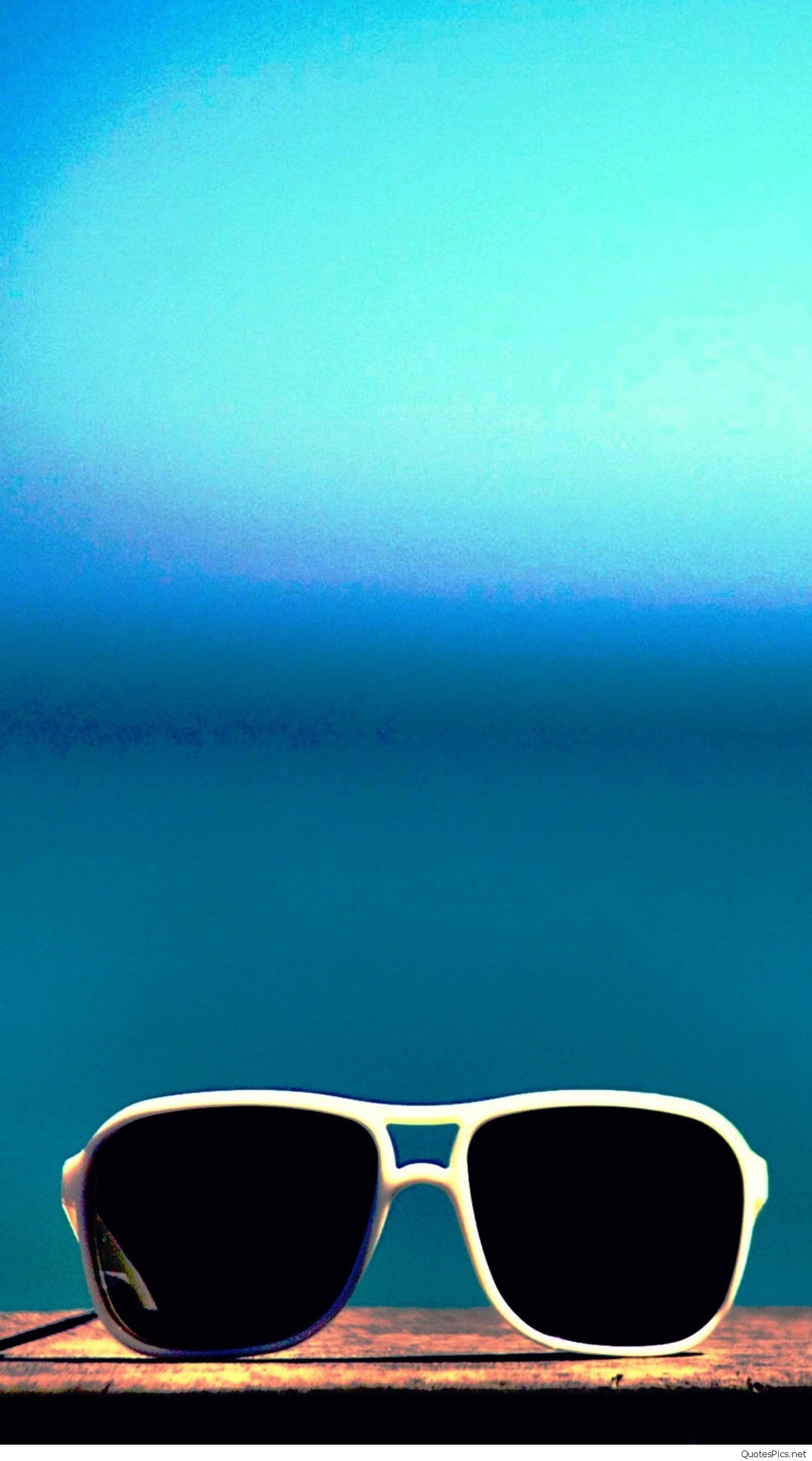 Occhiali da sole bianchi mare, 1490x2680 Verticale, Mobile