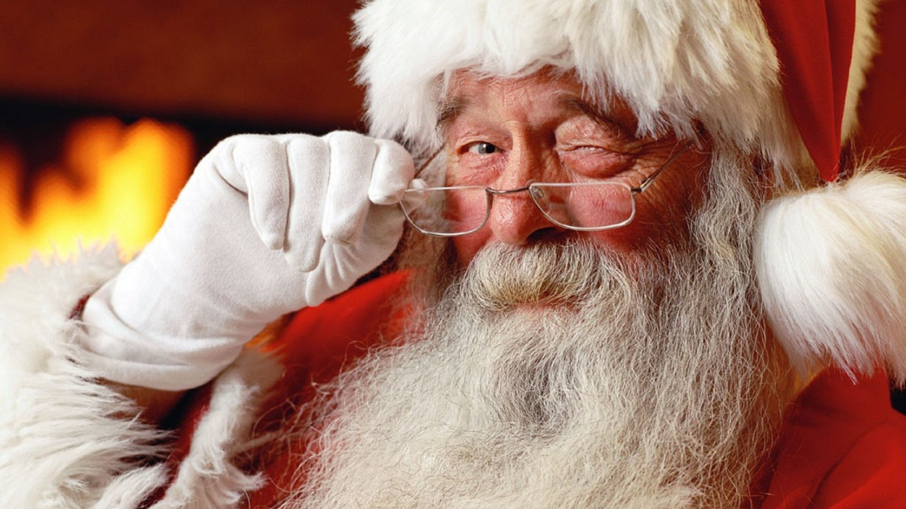 Babbo Natale che strizza l'occhio, 3840x2160 4K Ultra HD, Desktop