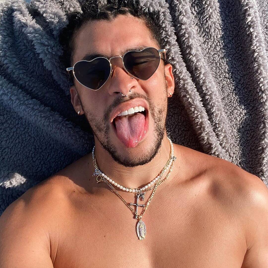 Bad Bunny occhiali cuore collane, 1080x1080 HD, Laptop