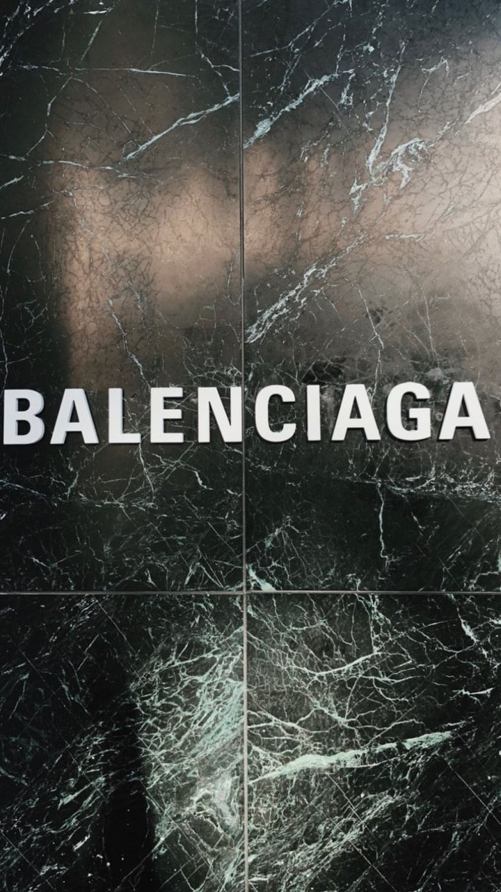 Logo Balenciaga su marmo nero, 720x1280 Full HD Verticale, iPhone