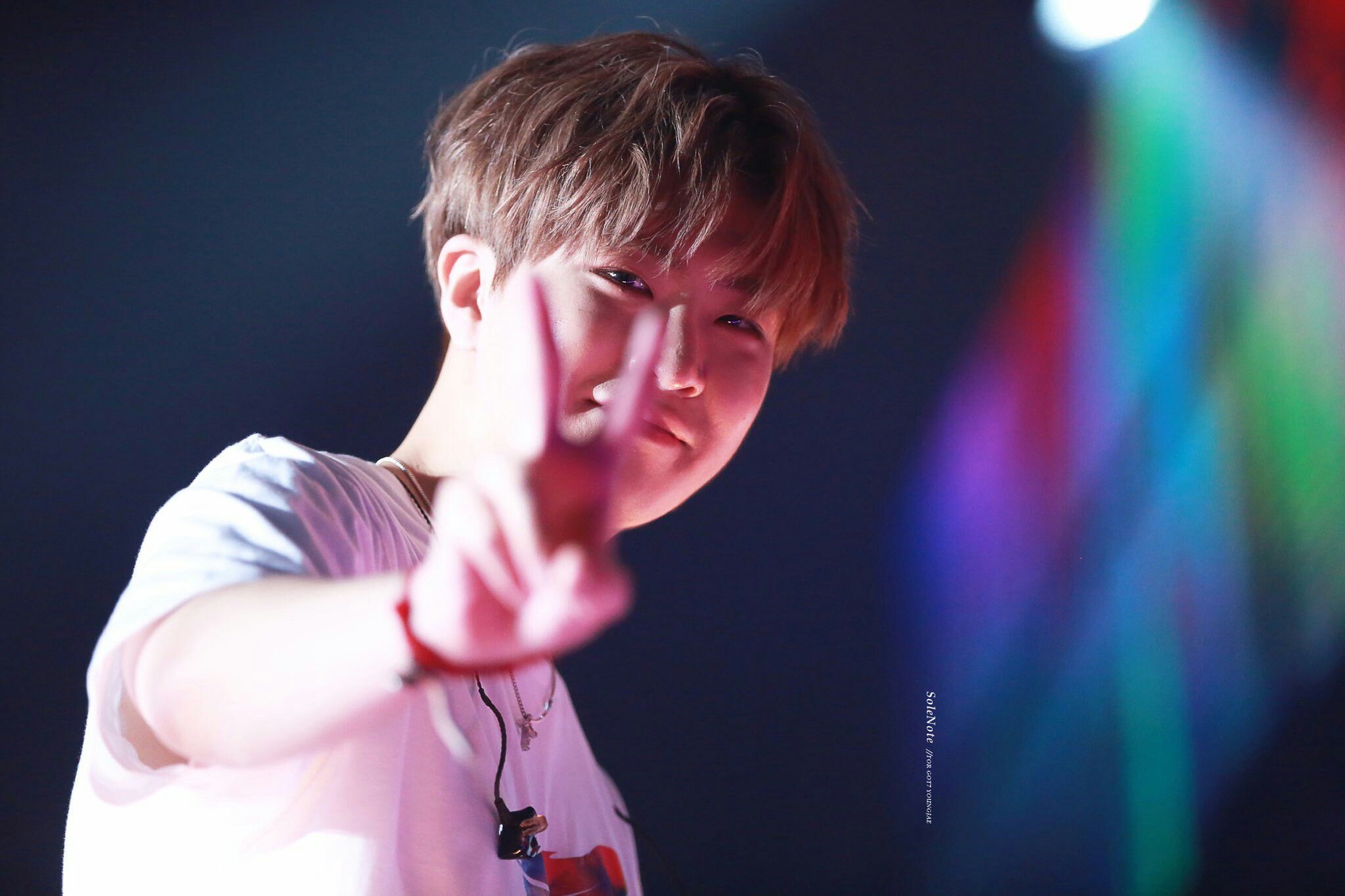 Idol GOT7 concerto luci colorate, 2048x1364 alta risoluzione, PC