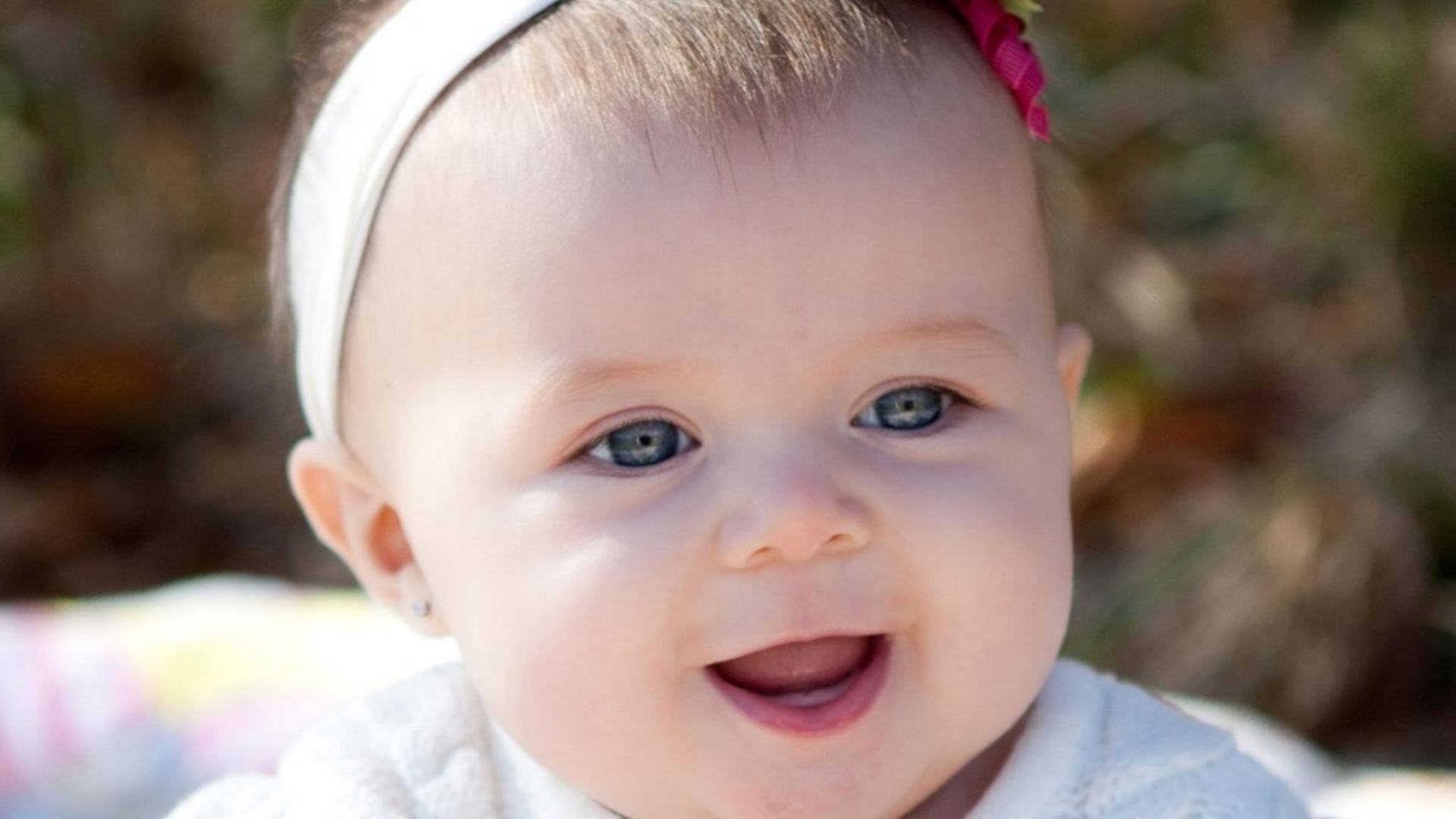 Bambina sorridente con fascetta, 1920x1080 1080p, PC