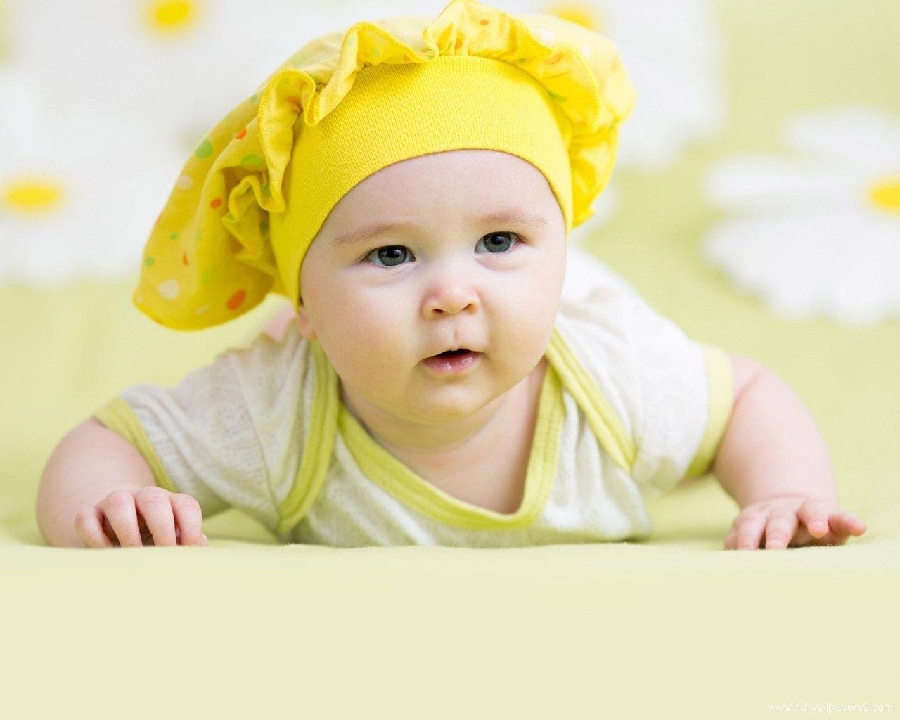 Bambino con bandana gialla, 1280x1024 720p, Laptop