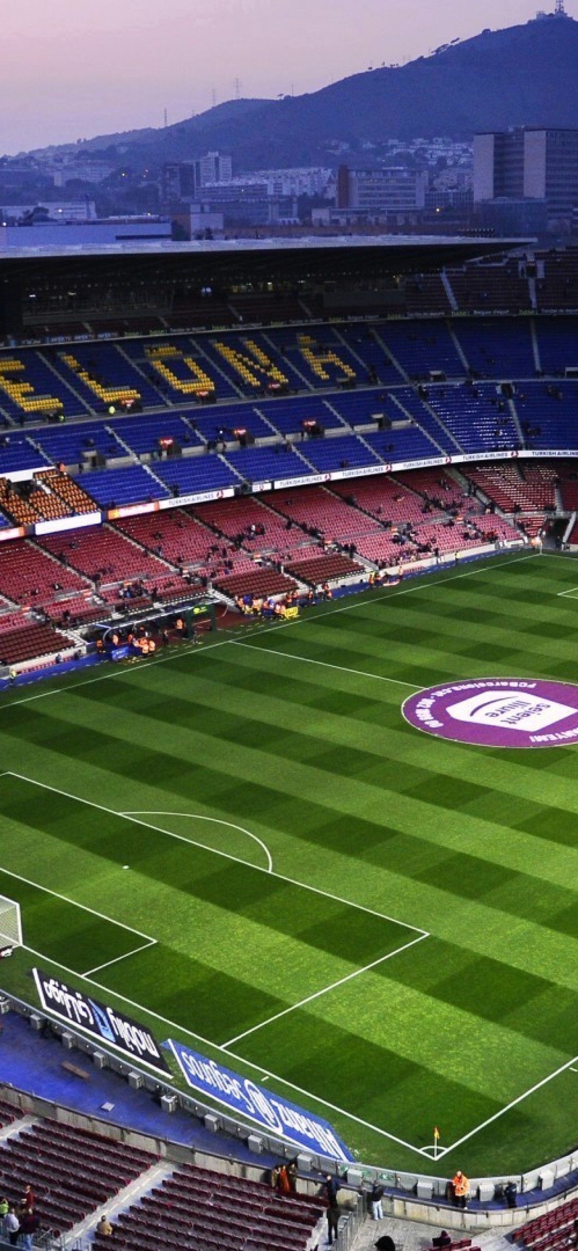 Stadio calcio Barcellona tramonto, 1125x2436 Verticale, iPhone
