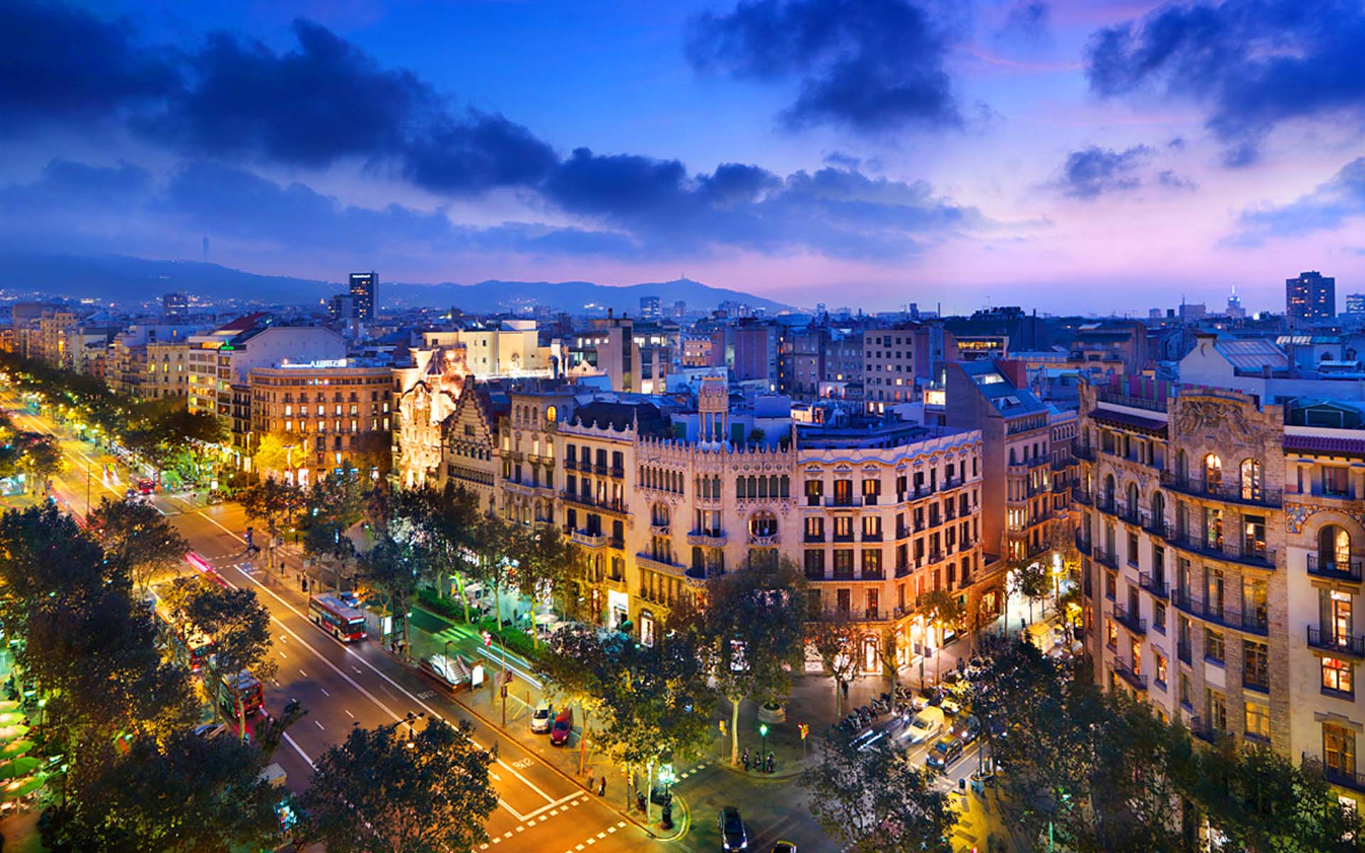 Barcellona vista dall'alto sera, 1920x1200 WUXGA, Laptop