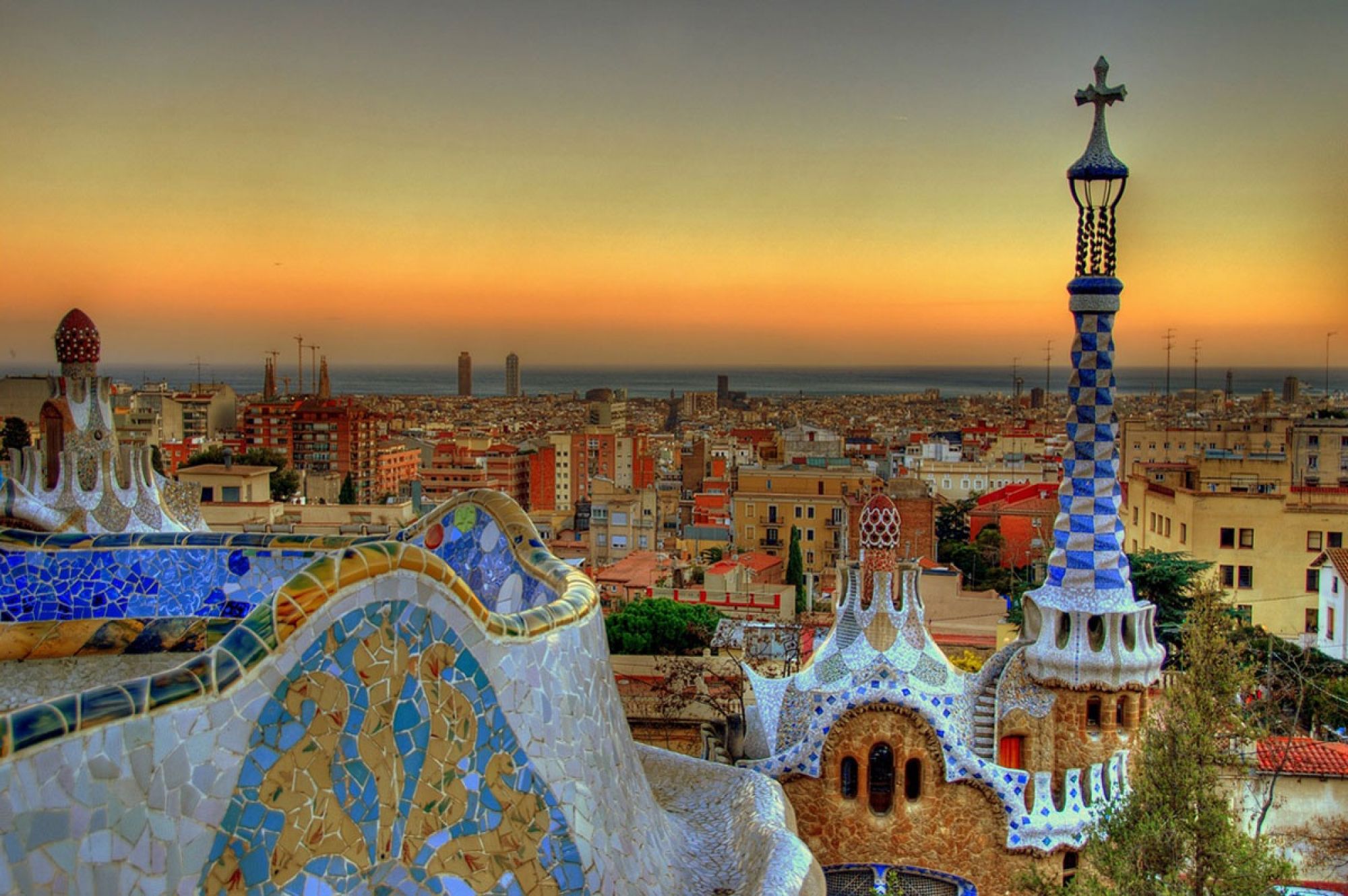 Park Güell Barcellona tramonto, 2000x1330 2K, Laptop