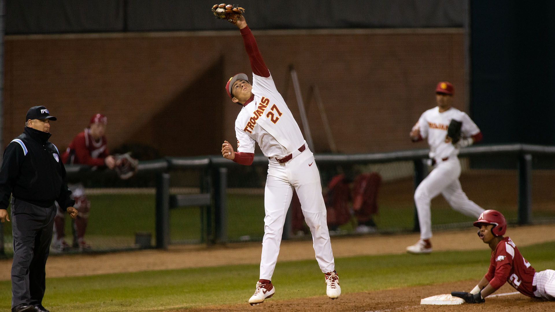 Lanciatore baseball USC Trojans, 1920x1080 Full HD 1080p, PC Desktop