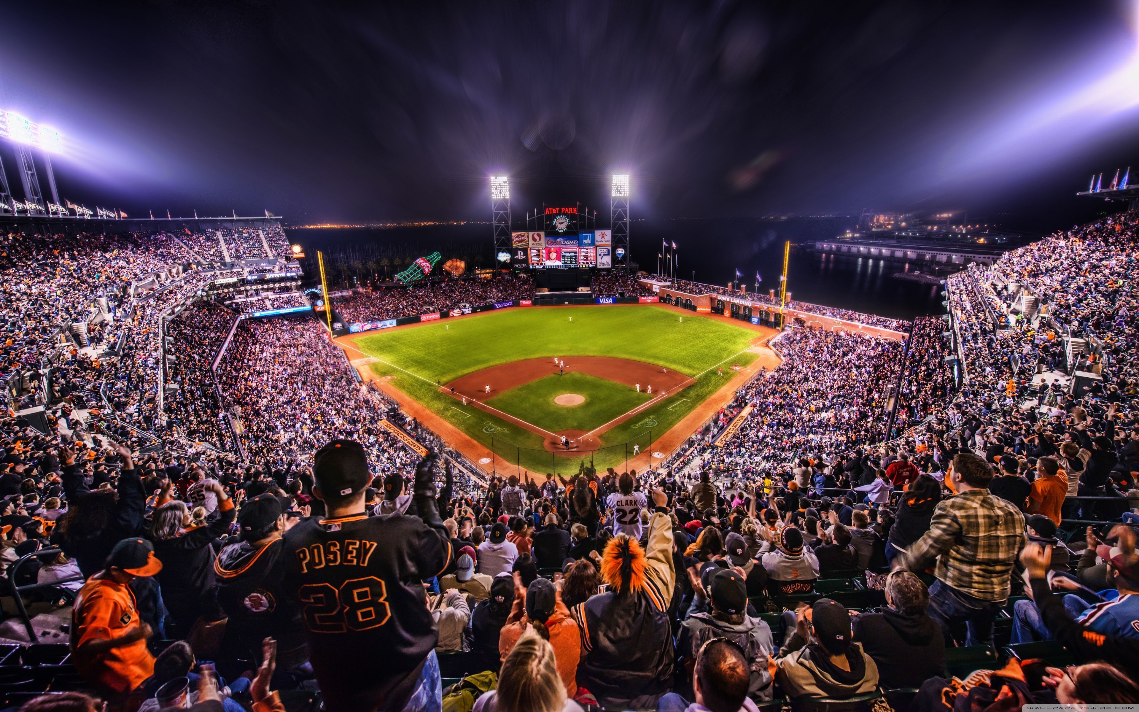 Stadio di baseball affollato notturno, 3840x2400 4K Ultra HD, Desktop